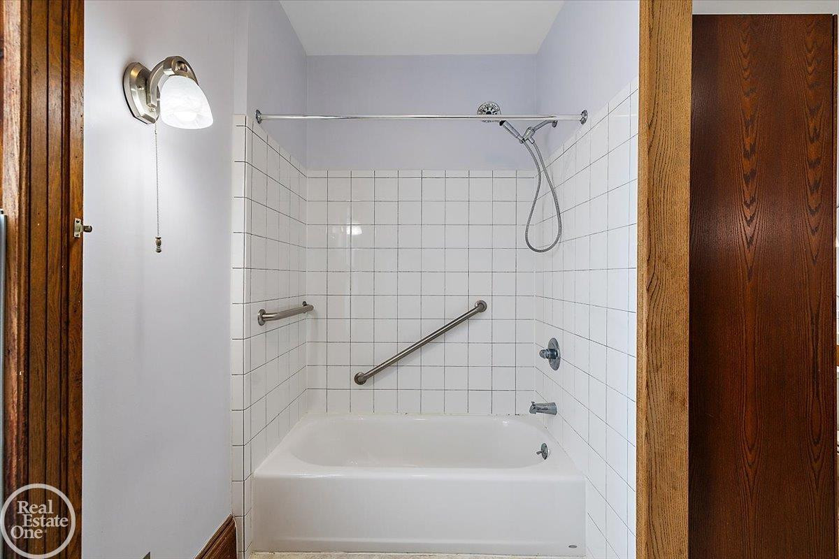 289 S Main Street, MI 48065 — Photo 31