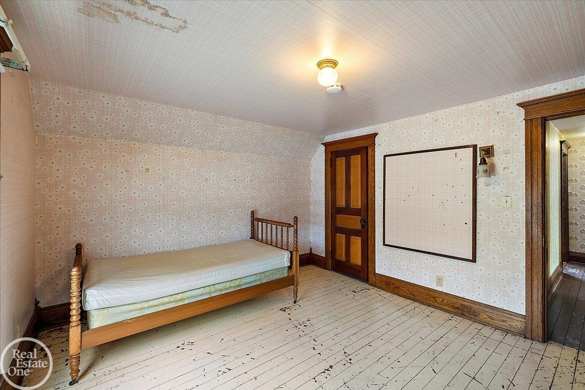 289 S Main Street, MI 48065 — Photo 35
