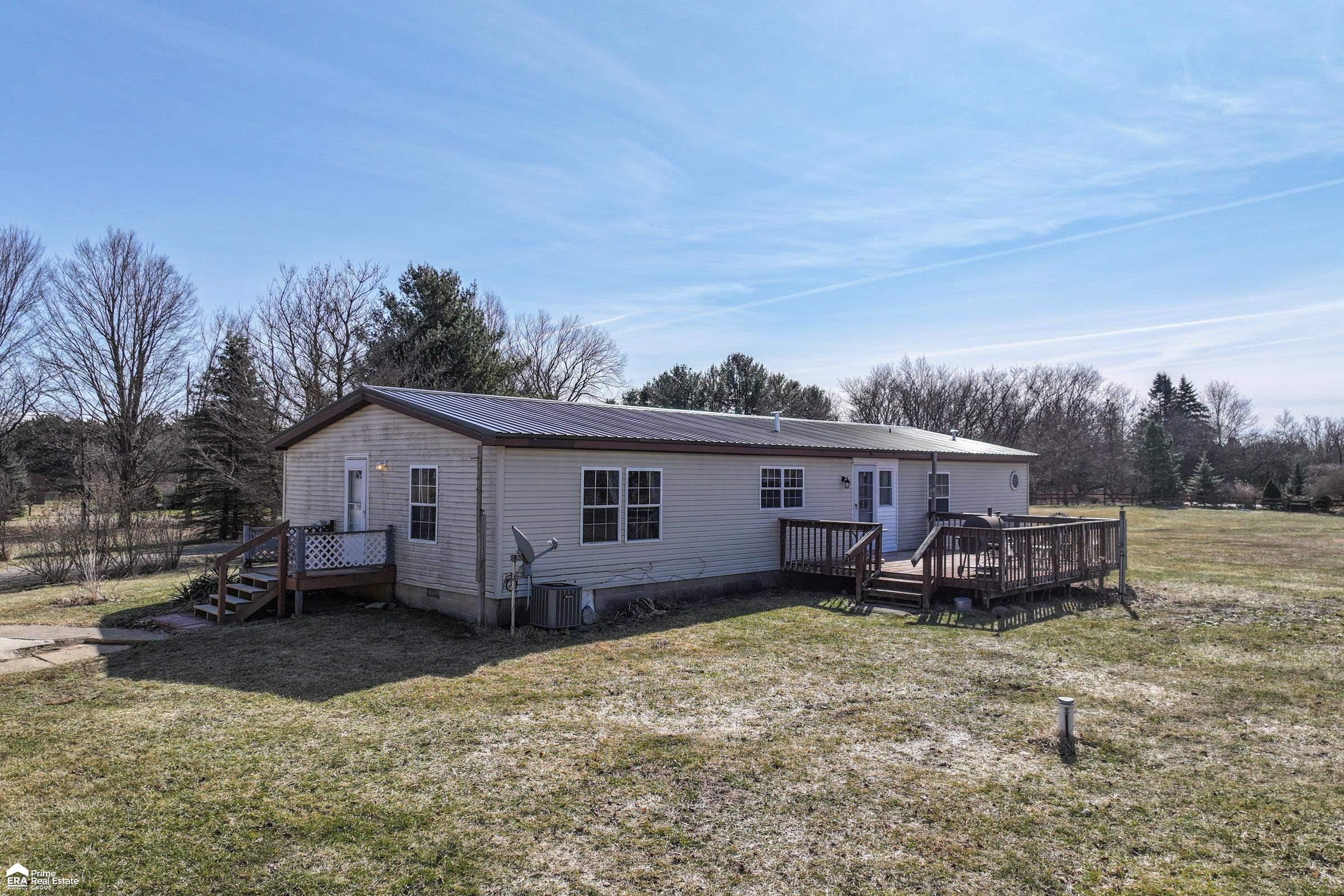 779 N Youngs Road, Attica, MI 48412 — Photo 30