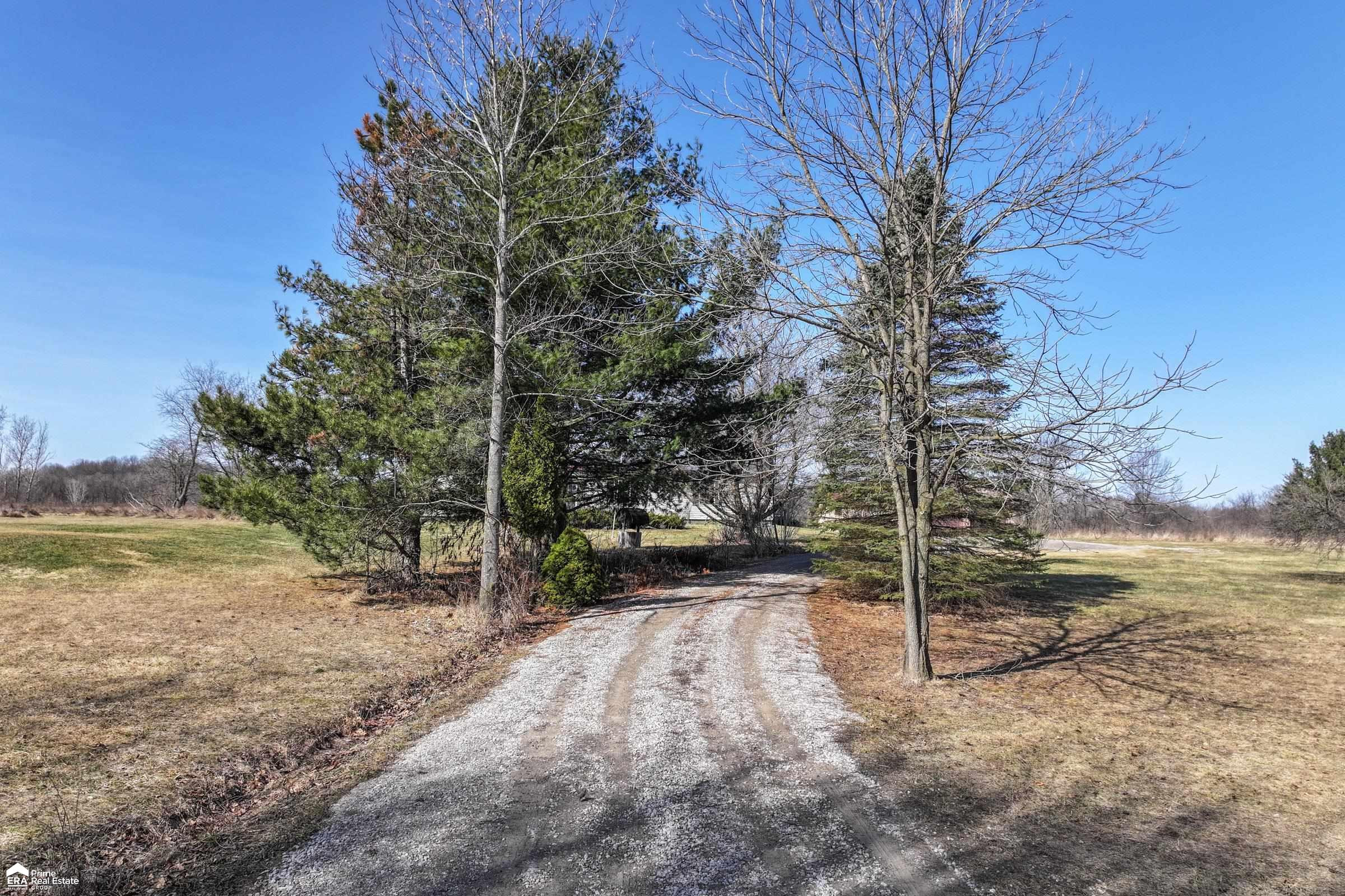 779 N Youngs Road, Attica, MI 48412 — Photo 40