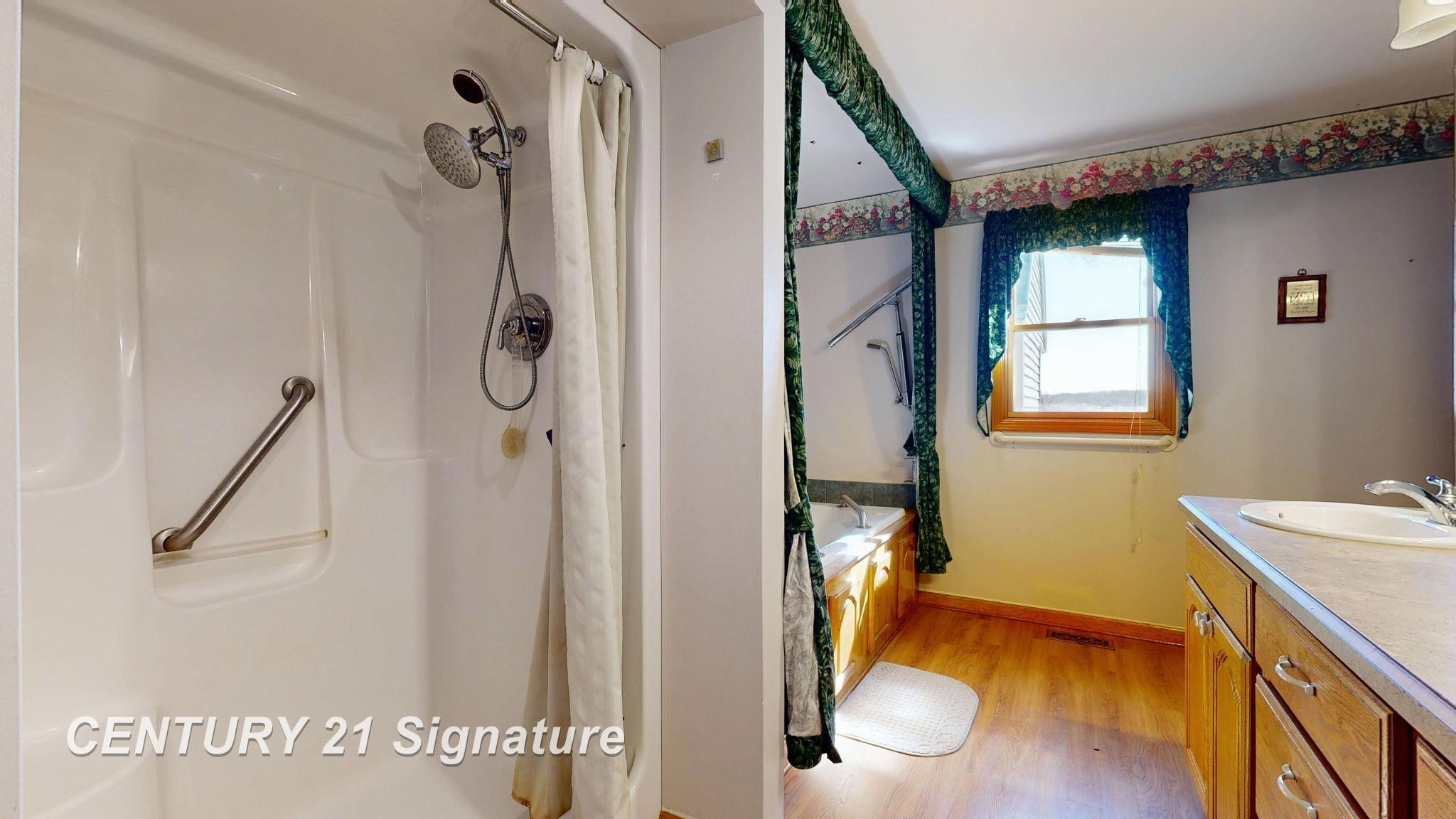 2176 Martha Hulbert Drive, Lapeer, MI 48446 — Photo 43