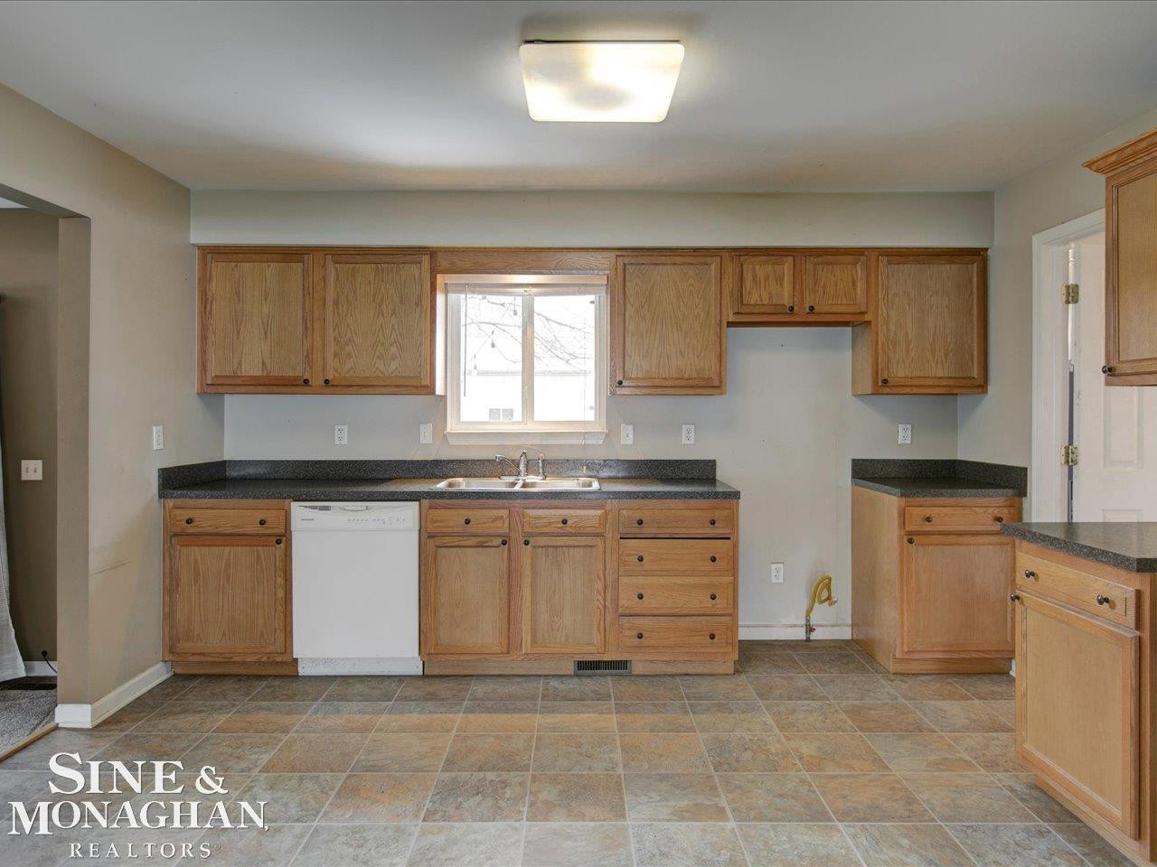 6266 Genaw Road, MI — Photo 4