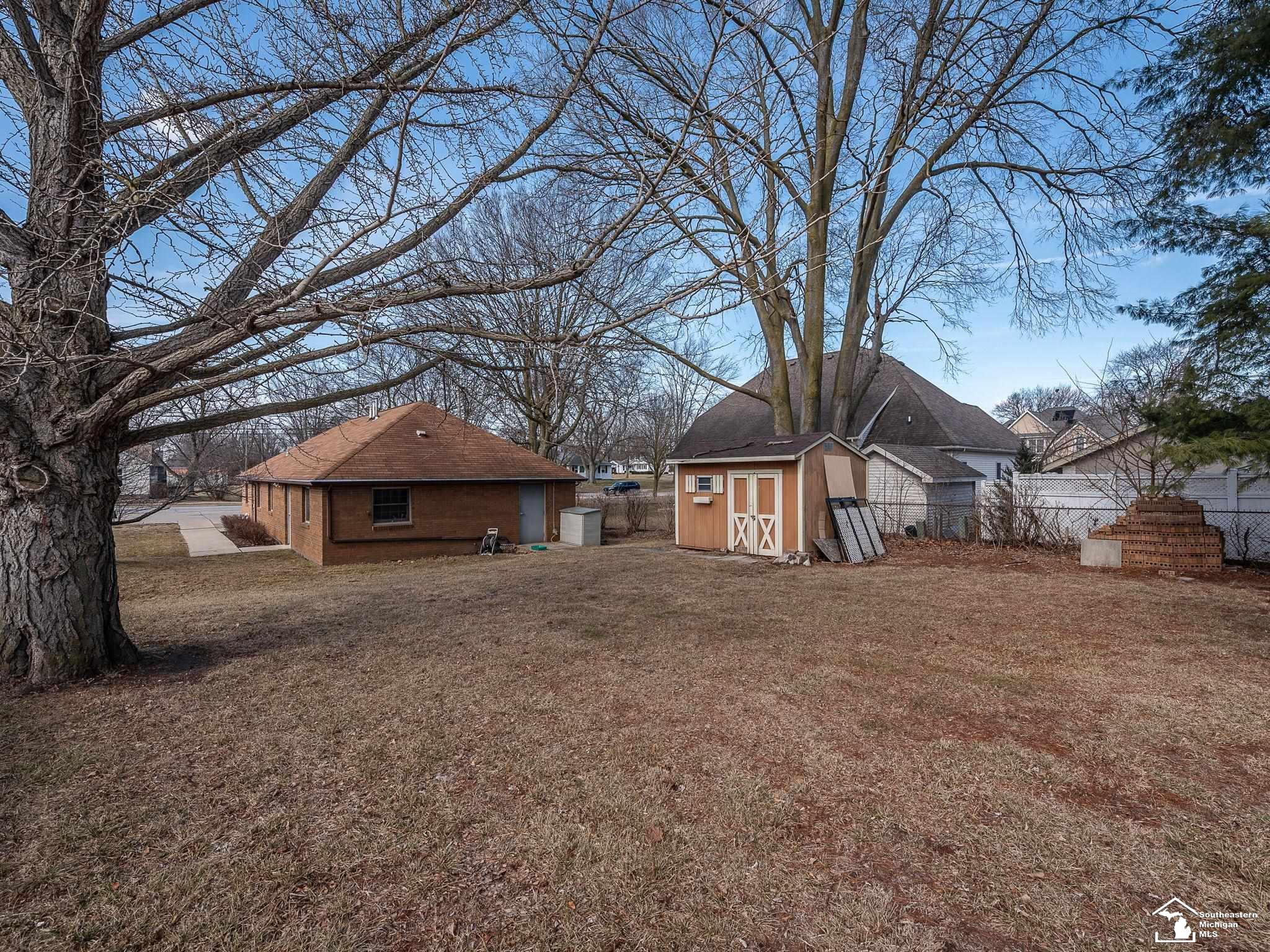 601 Riley Street, MI — Photo 4
