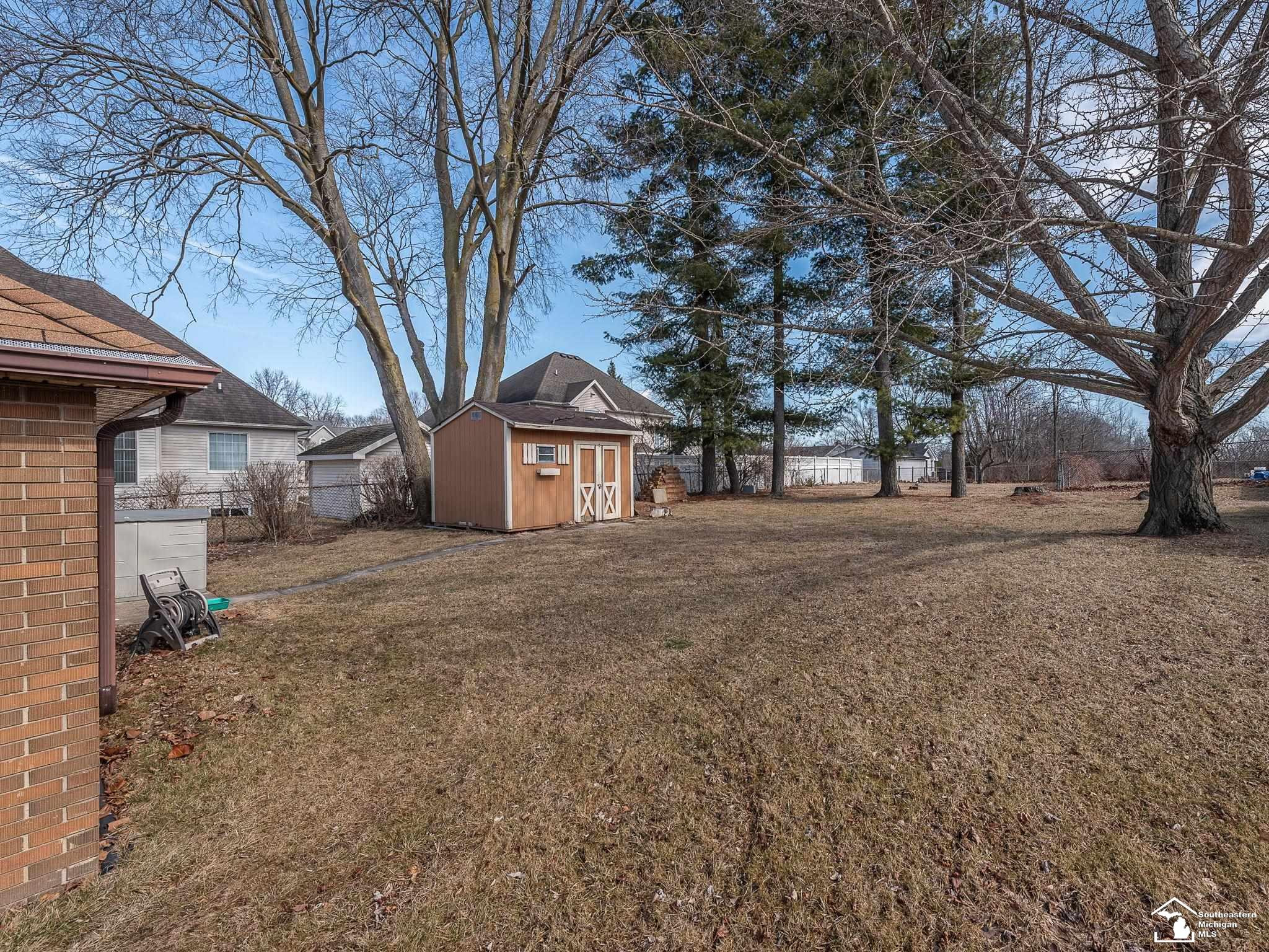 601 Riley Street, MI — Photo 5