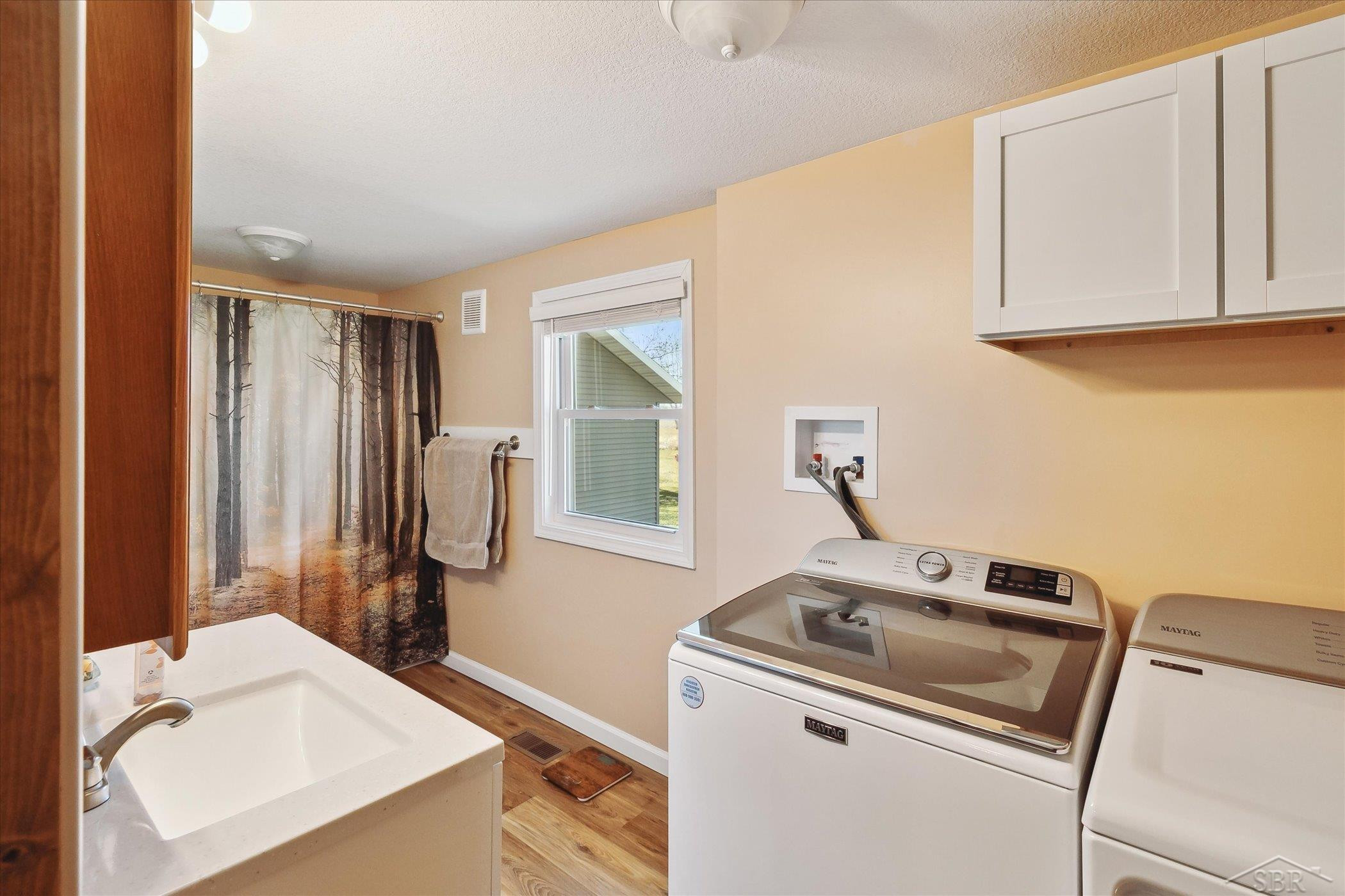 8 S Miller Street, Sebewaing, MI 48759 — Photo 20
