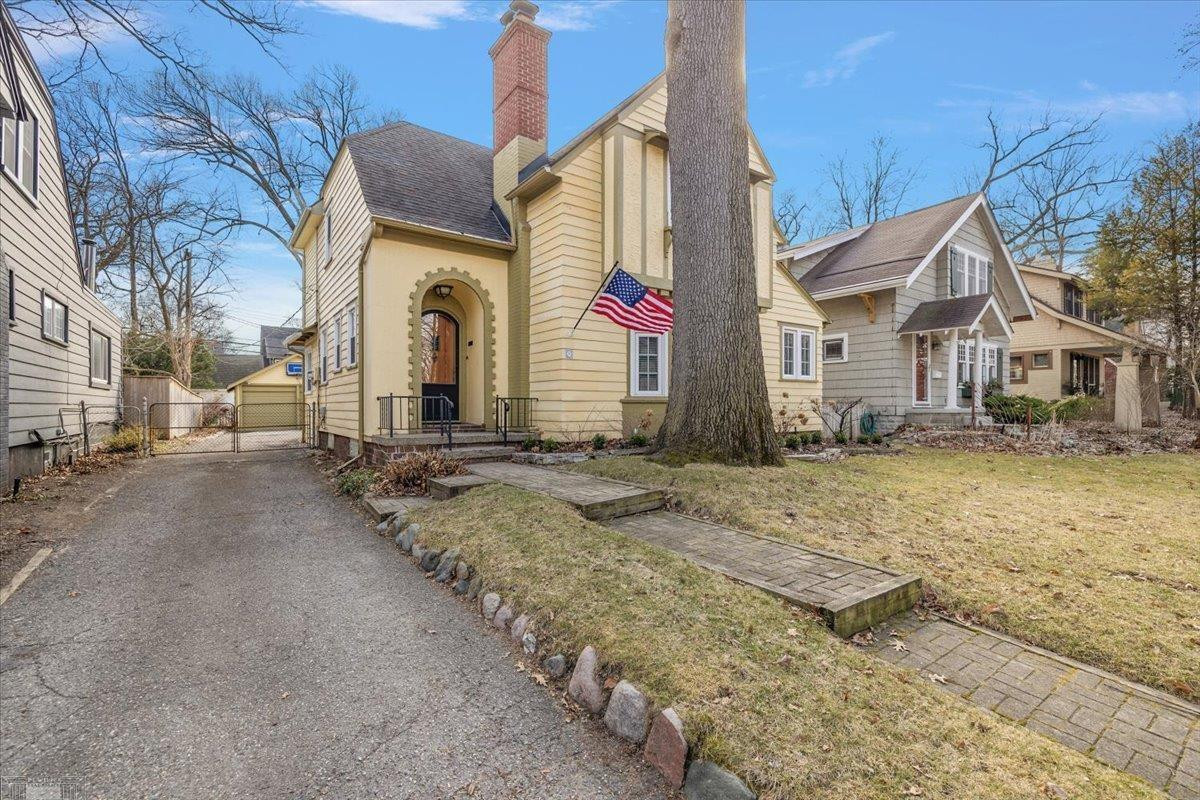 24 Devonshire Road, MI — Photo 3