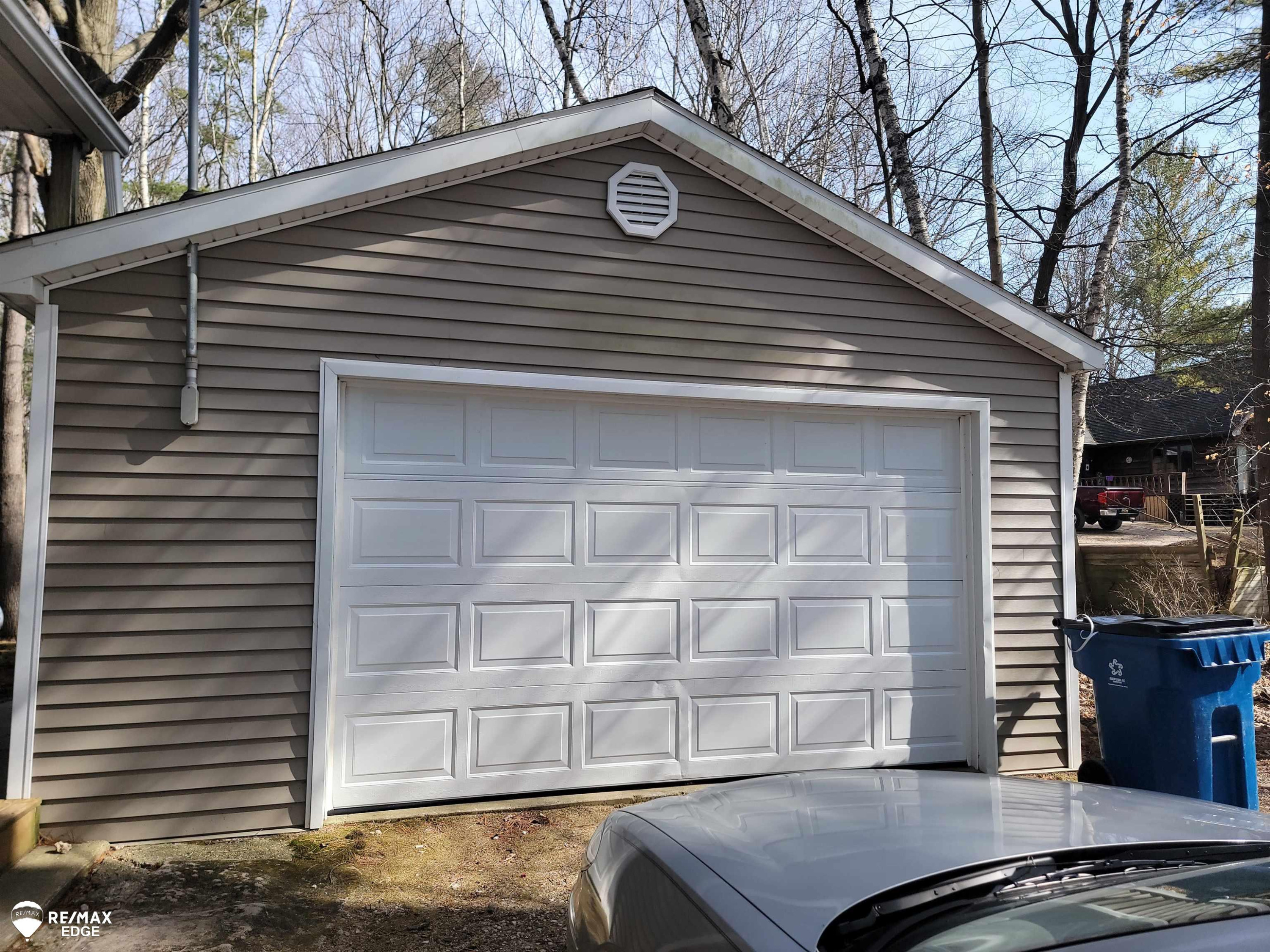 10400 Cemetery Road, Otisville, MI 48463 — Photo 24