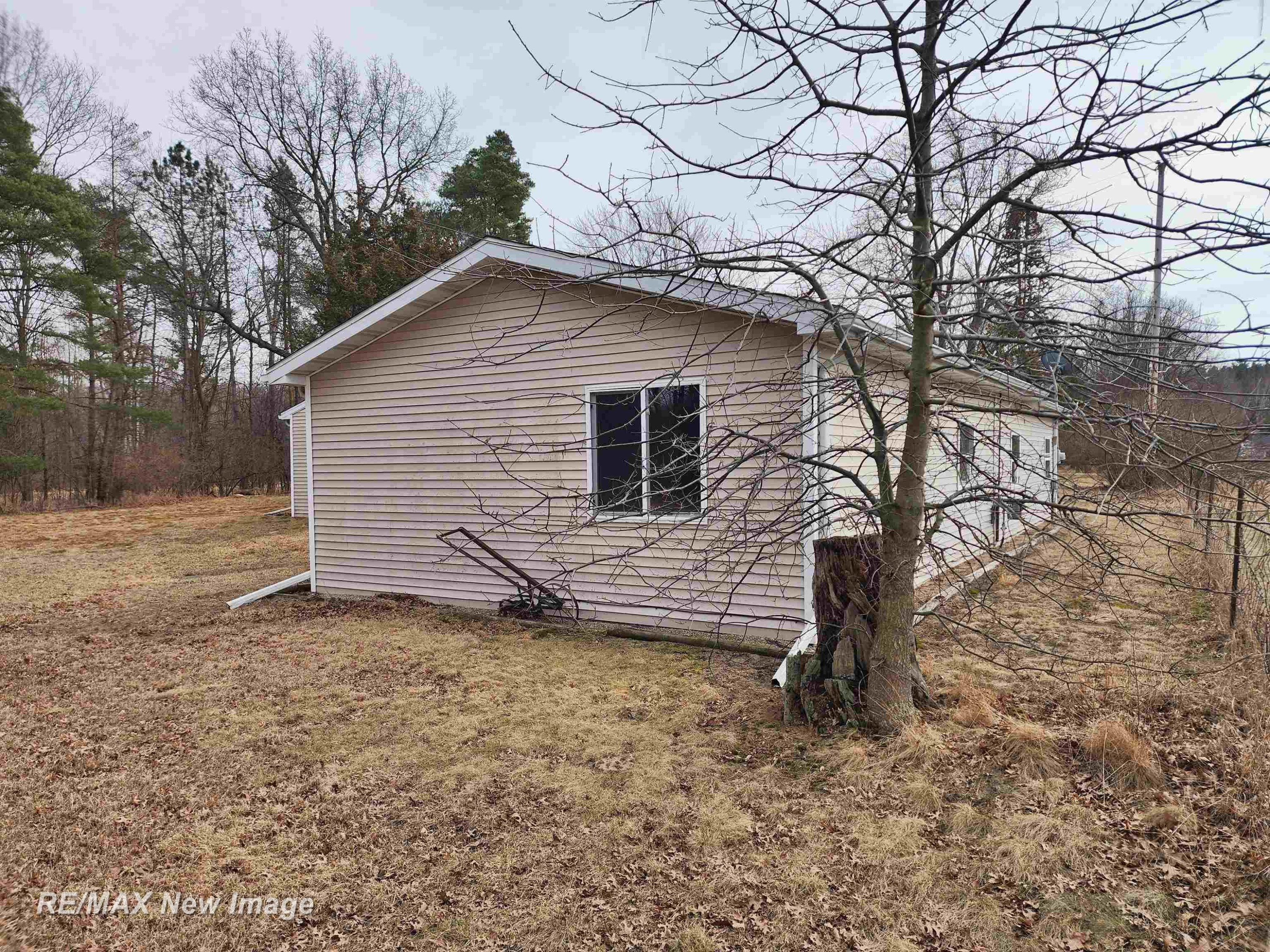 12000 Lakefield Road, Saint Charles, MI 48655 — Photo 27