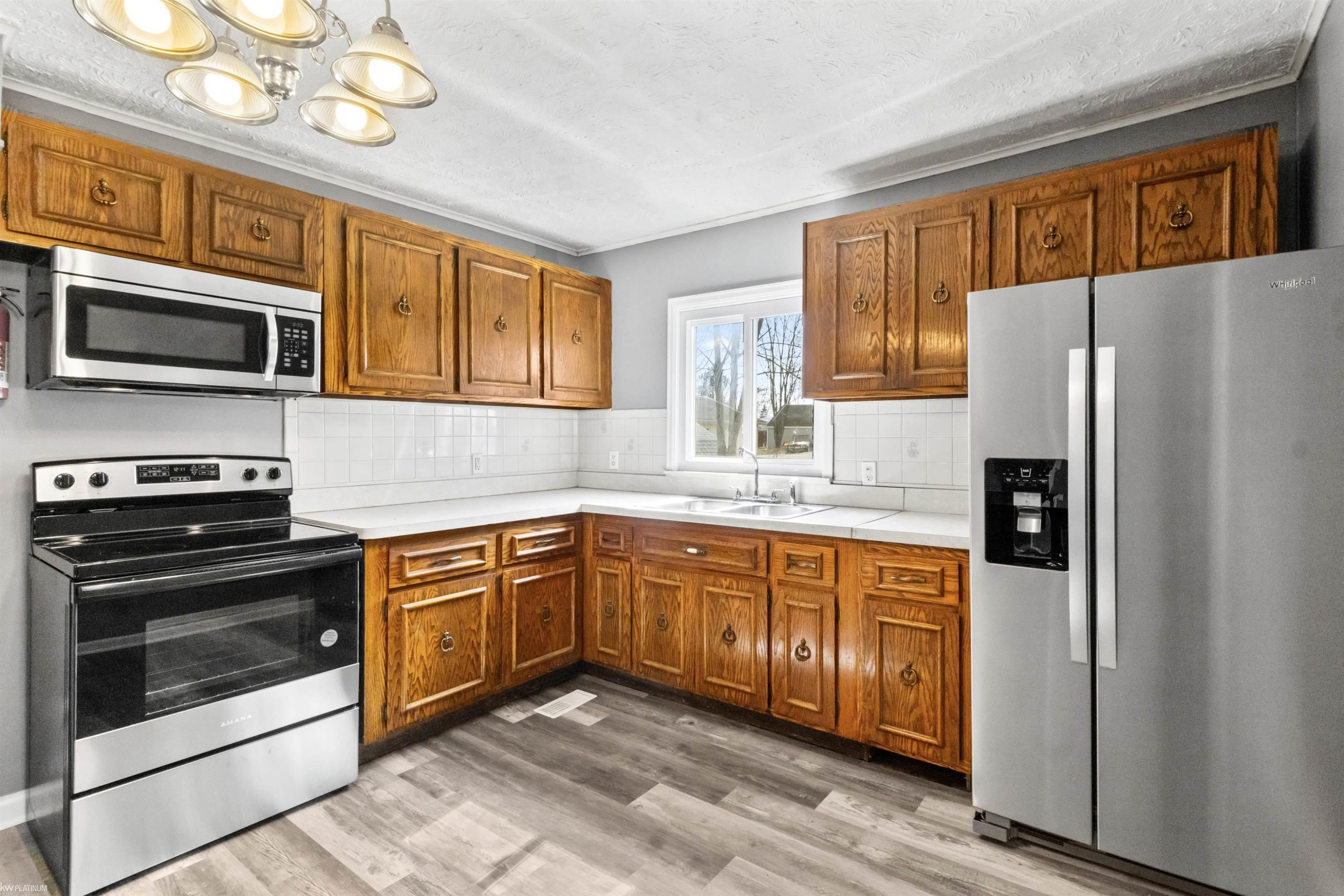 106 S Hunter St. Street, Capac, MI 48014 — Photo 13