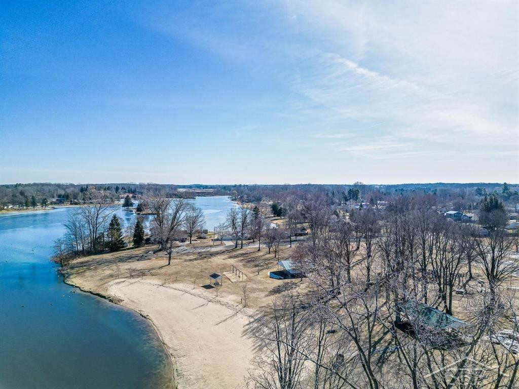 397 Shamrock Court, Clare, MI 48617 — Photo 43