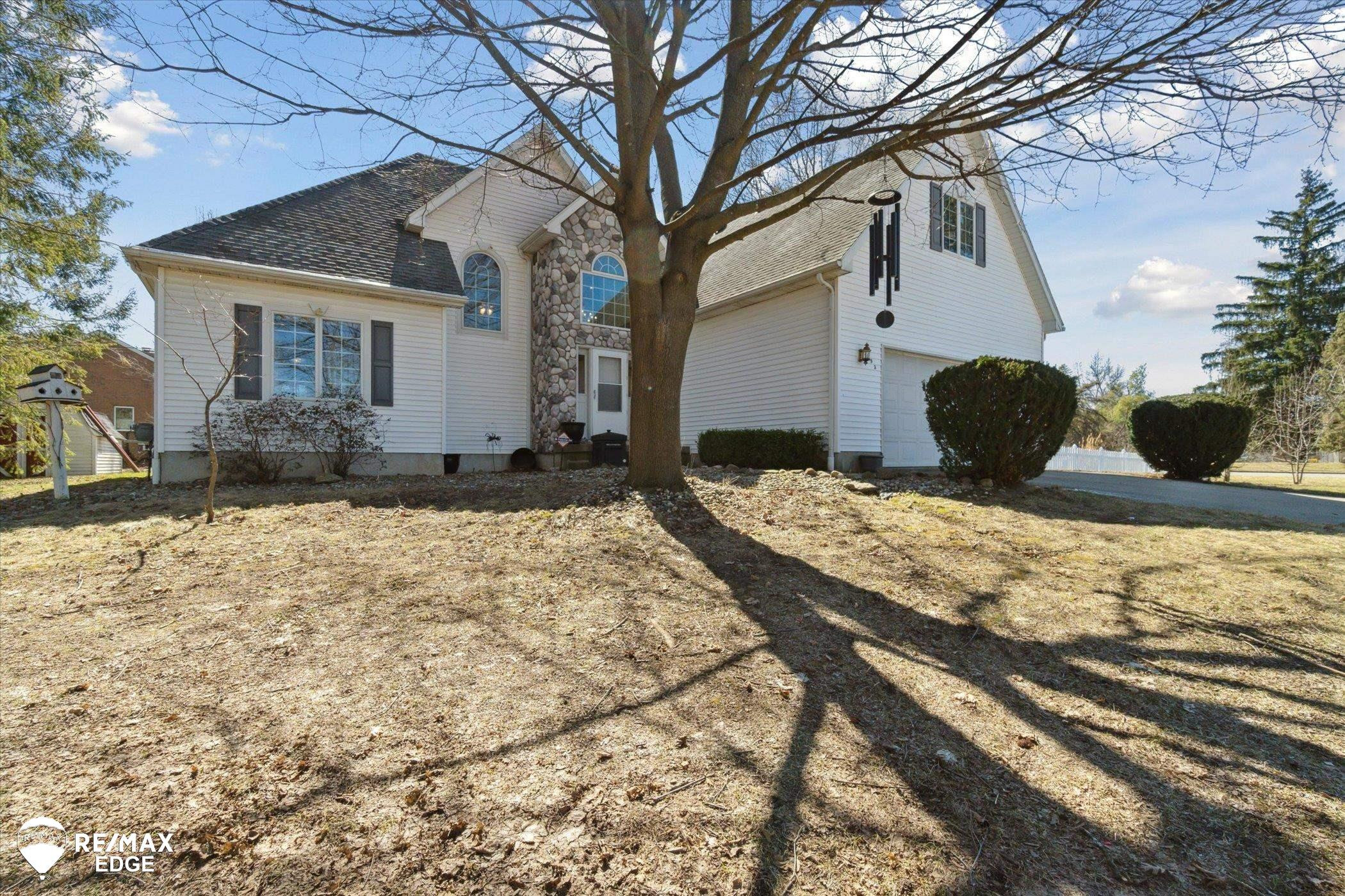 193 Turrill Road, Lapeer, MI 48446 — Photo 2