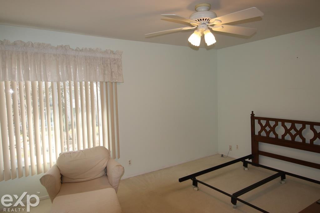 8561 Kennedy Circle #5 Circle, Warren, MI 48093 — Photo 9