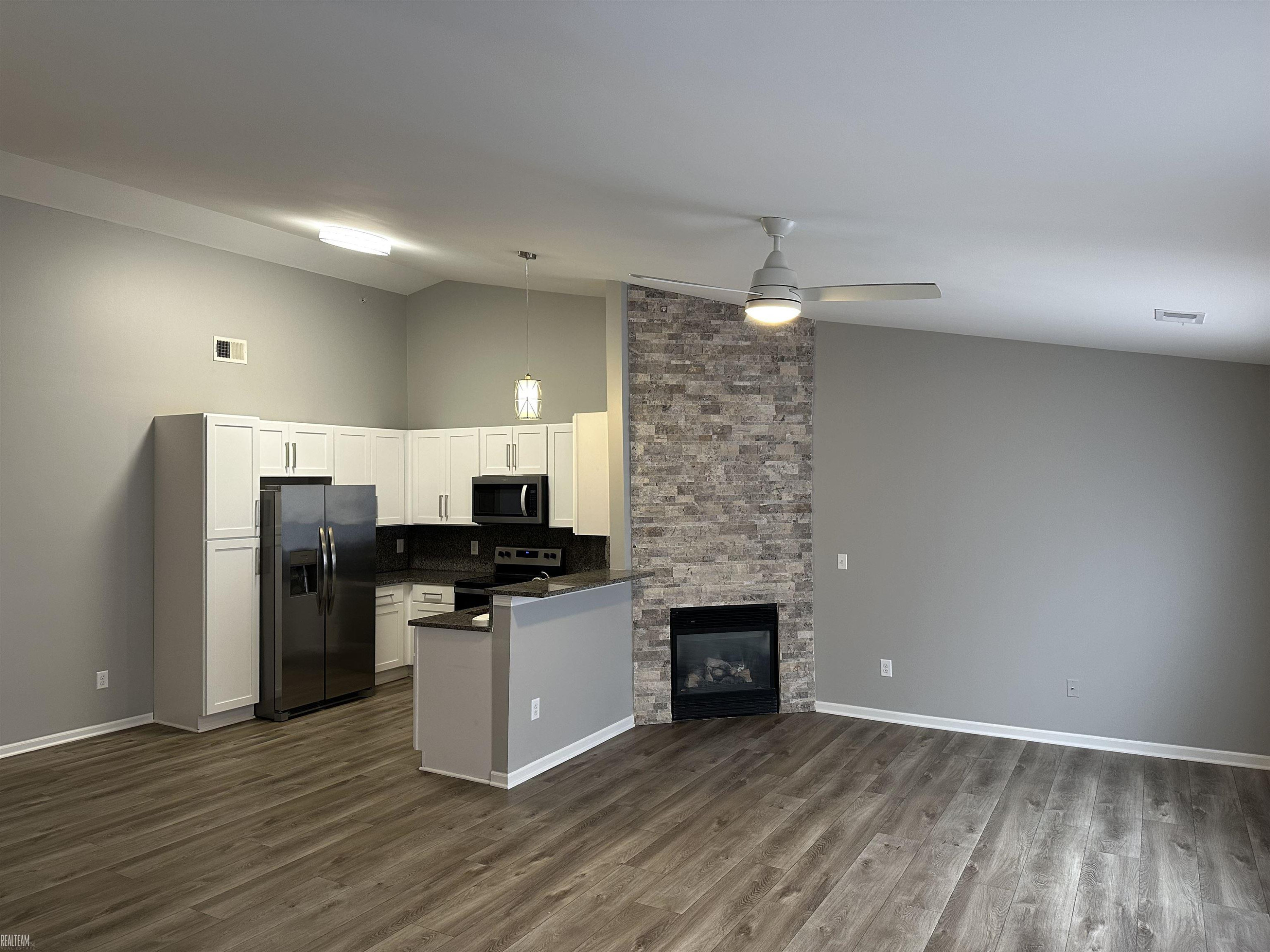 43105 Burlington Drive, Sterling Heights, MI 48313 — Photo 4