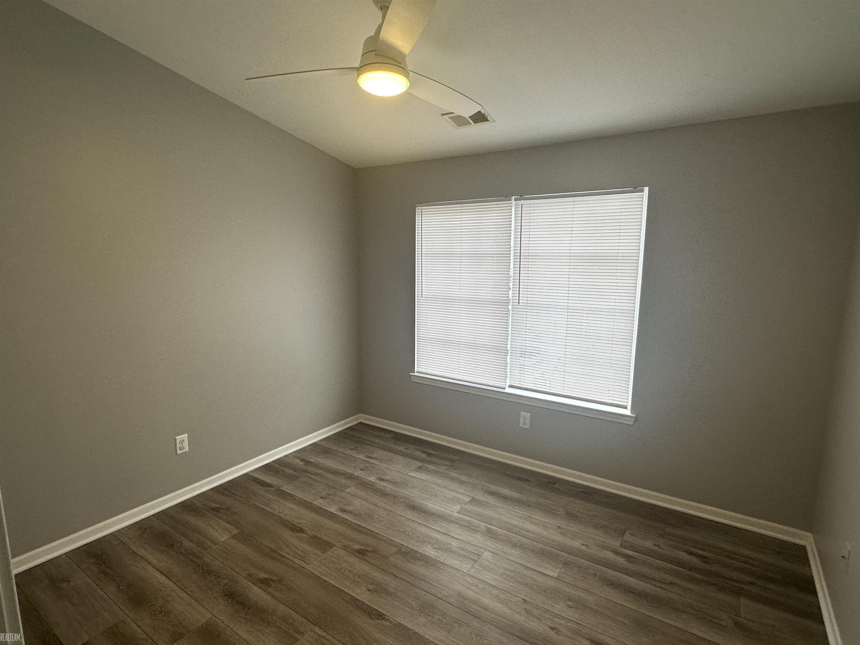 43105 Burlington Drive, Sterling Heights, MI 48313 — Photo 8