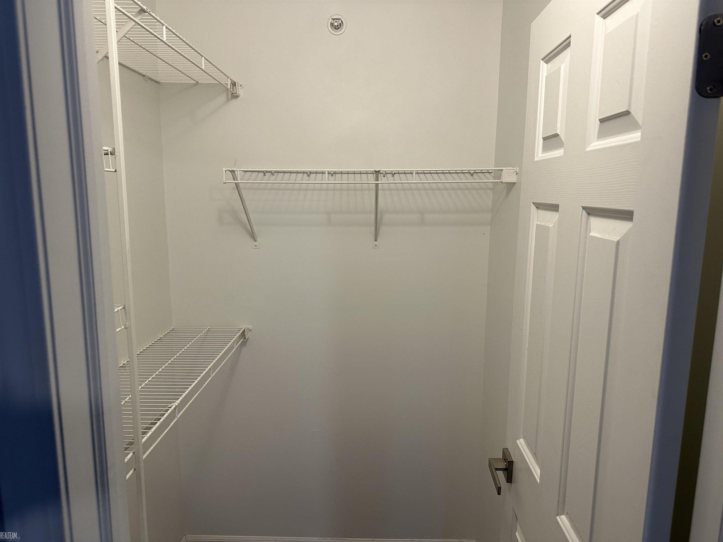 43105 Burlington Drive, Sterling Heights, MI 48313 — Photo 12