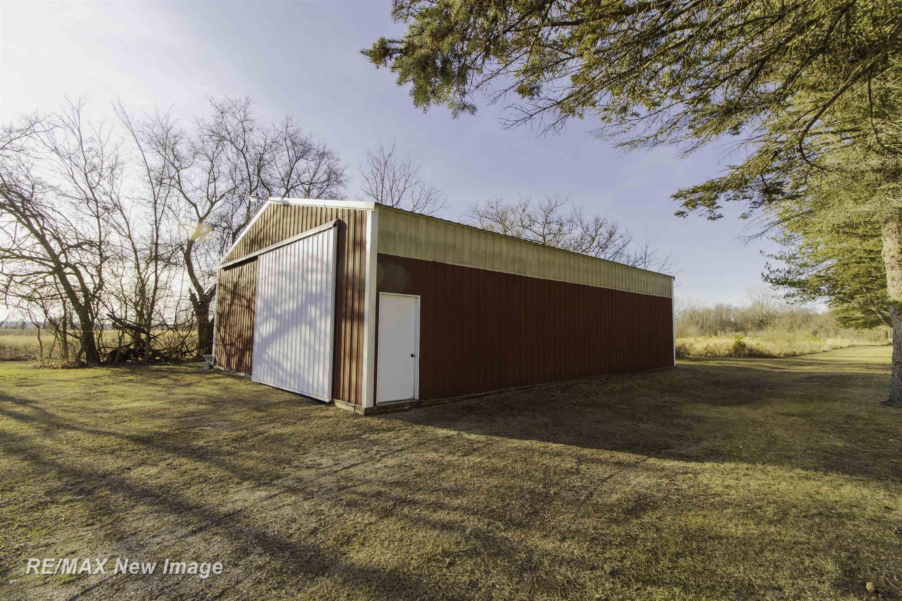 17240 Sharon Road, Chesaning, MI 48616 — Photo 32