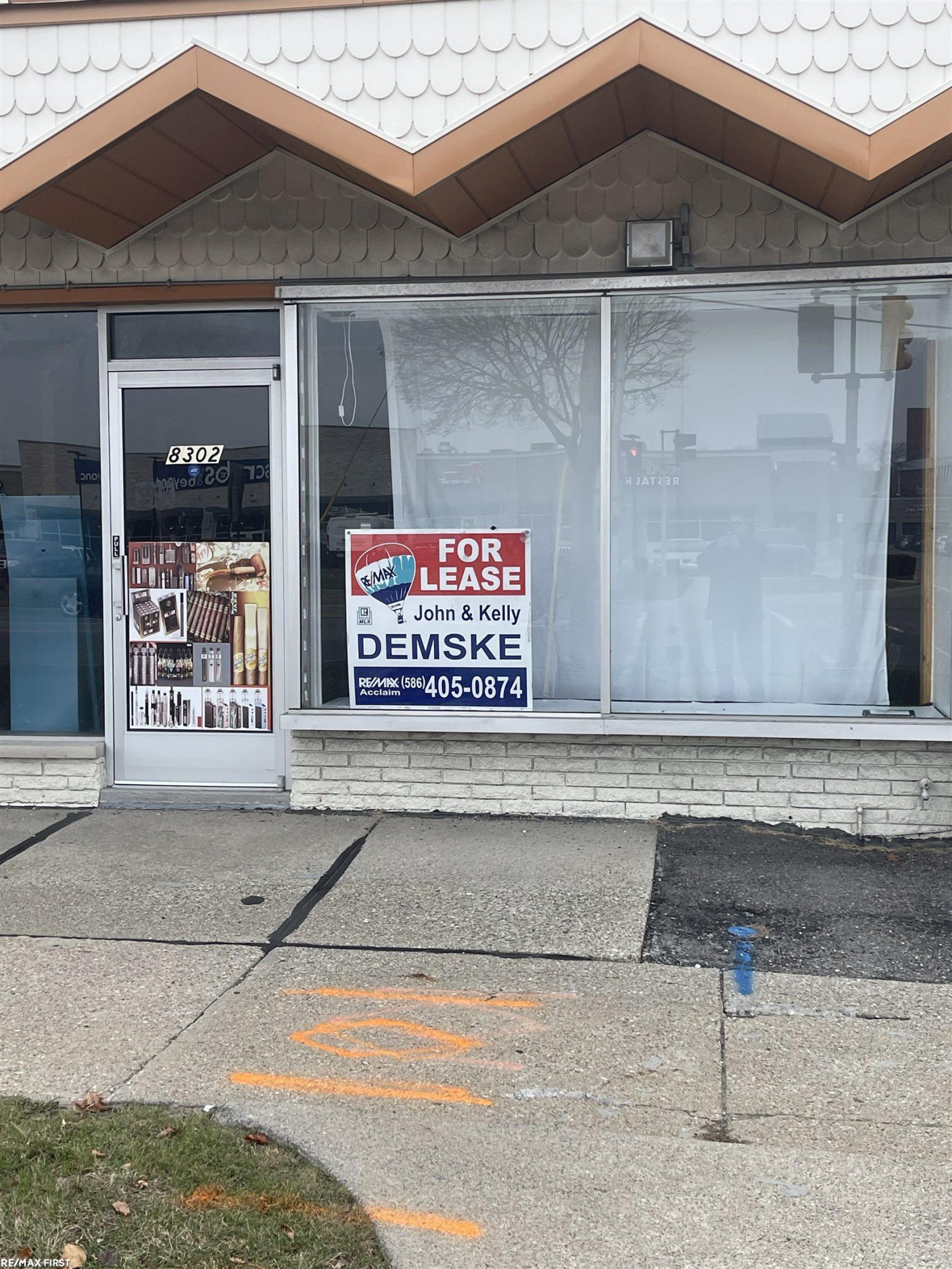 8302 12 Mile Avenue, Warren, MI 48093 — front exterior
