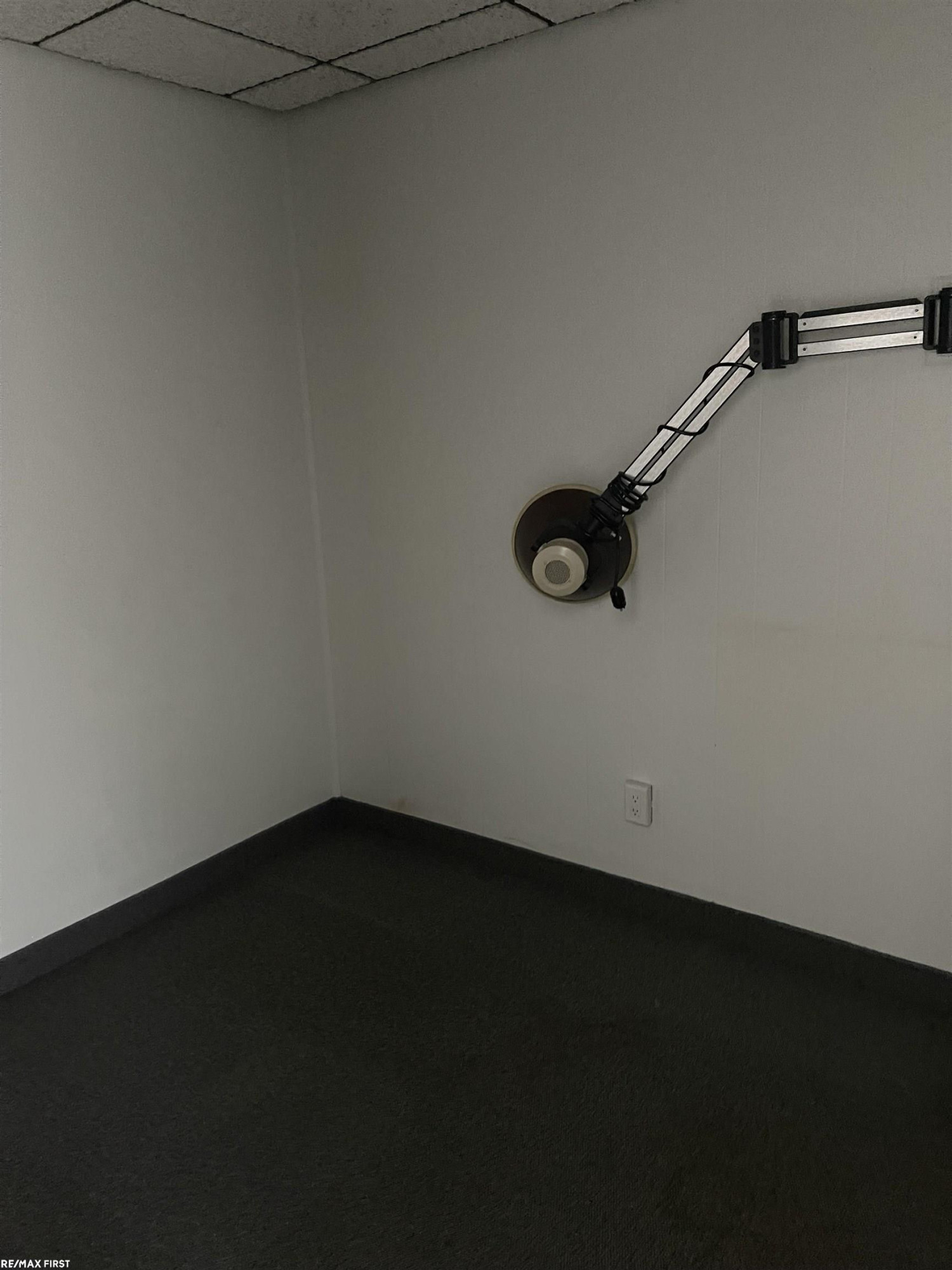 8306 12 MILE Road, Warren, MI 48093 — Photo 10