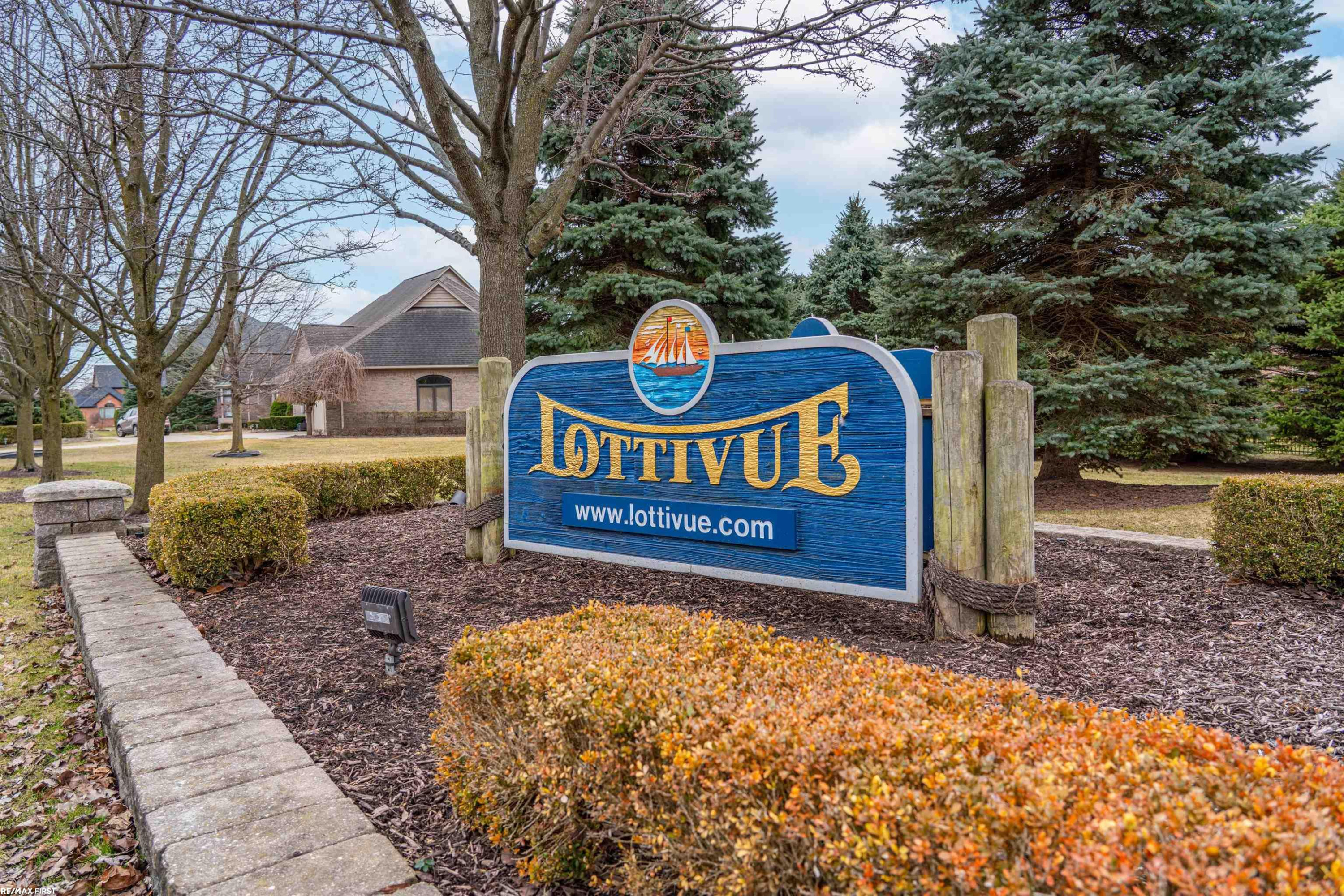 49654 Regatta Drive, Chesterfield, MI 48047 — Photo 4