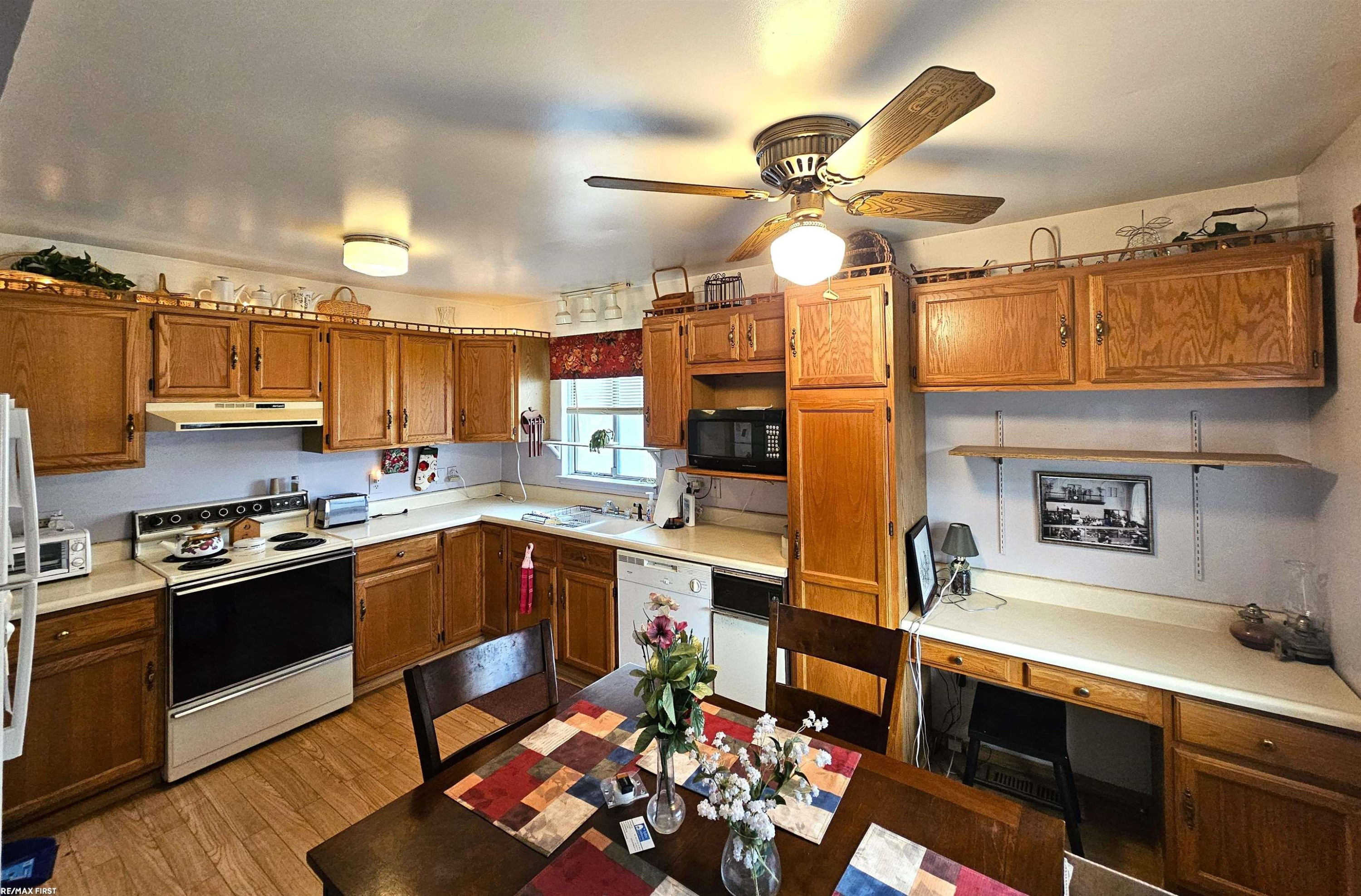 225 Ewell Street, MI 48065 — Photo 4