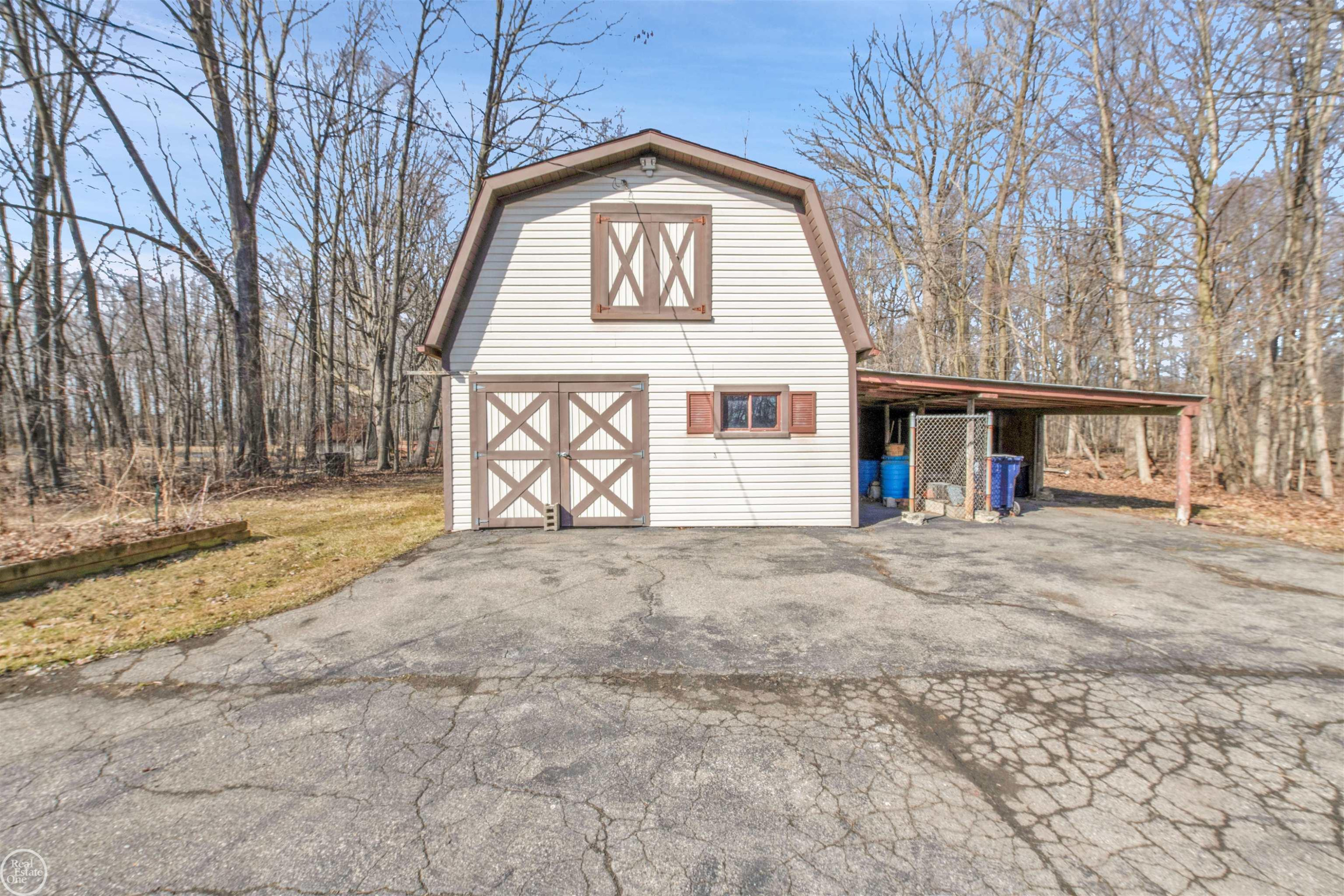 34325 33 Mile Road, Richmond, MI 48062 — Photo 9