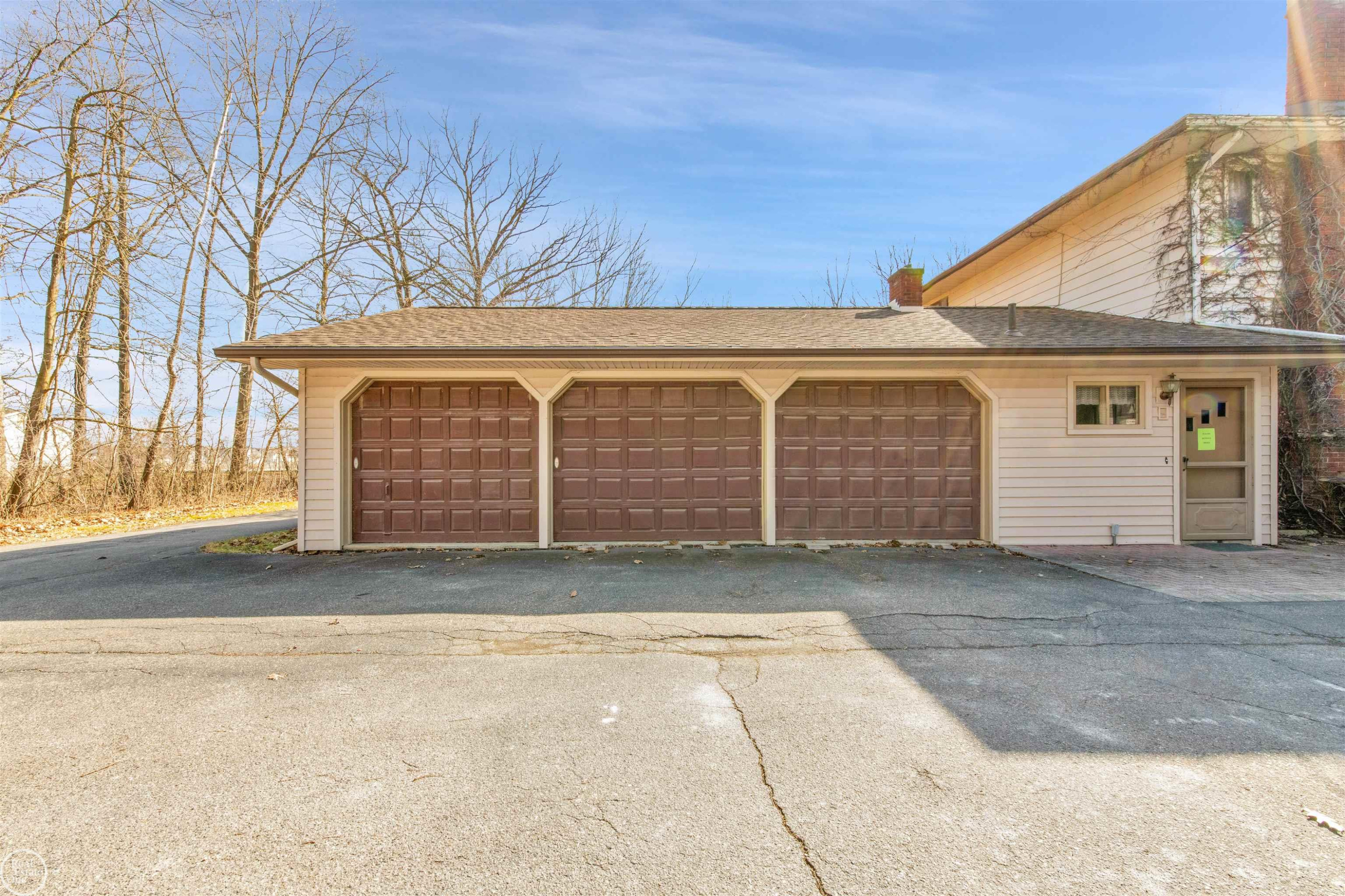 34325 33 Mile Road, Richmond, MI 48062 — Photo 10