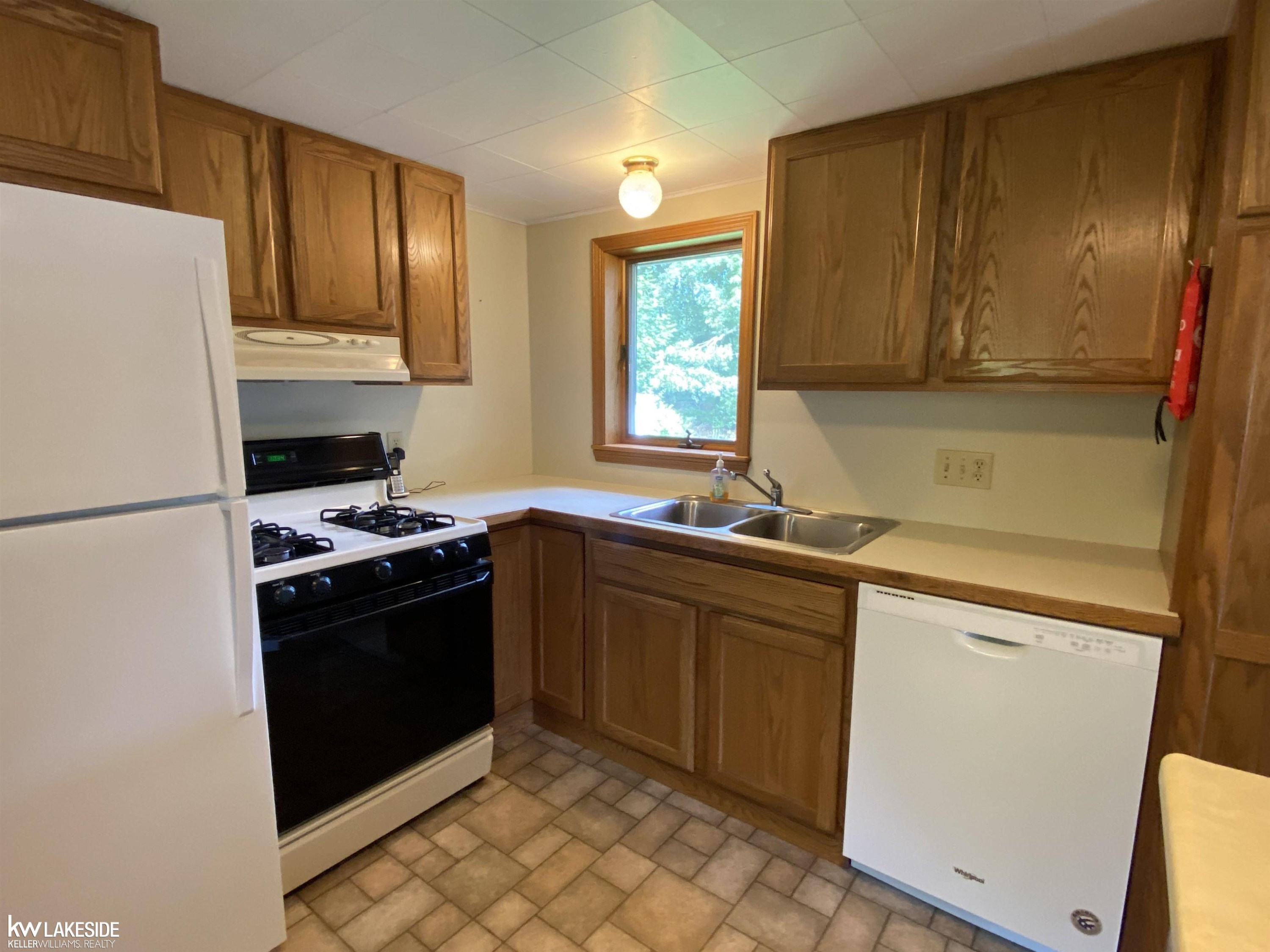 5760 Pine Drive, Caseville, MI 48725 — Photo 7