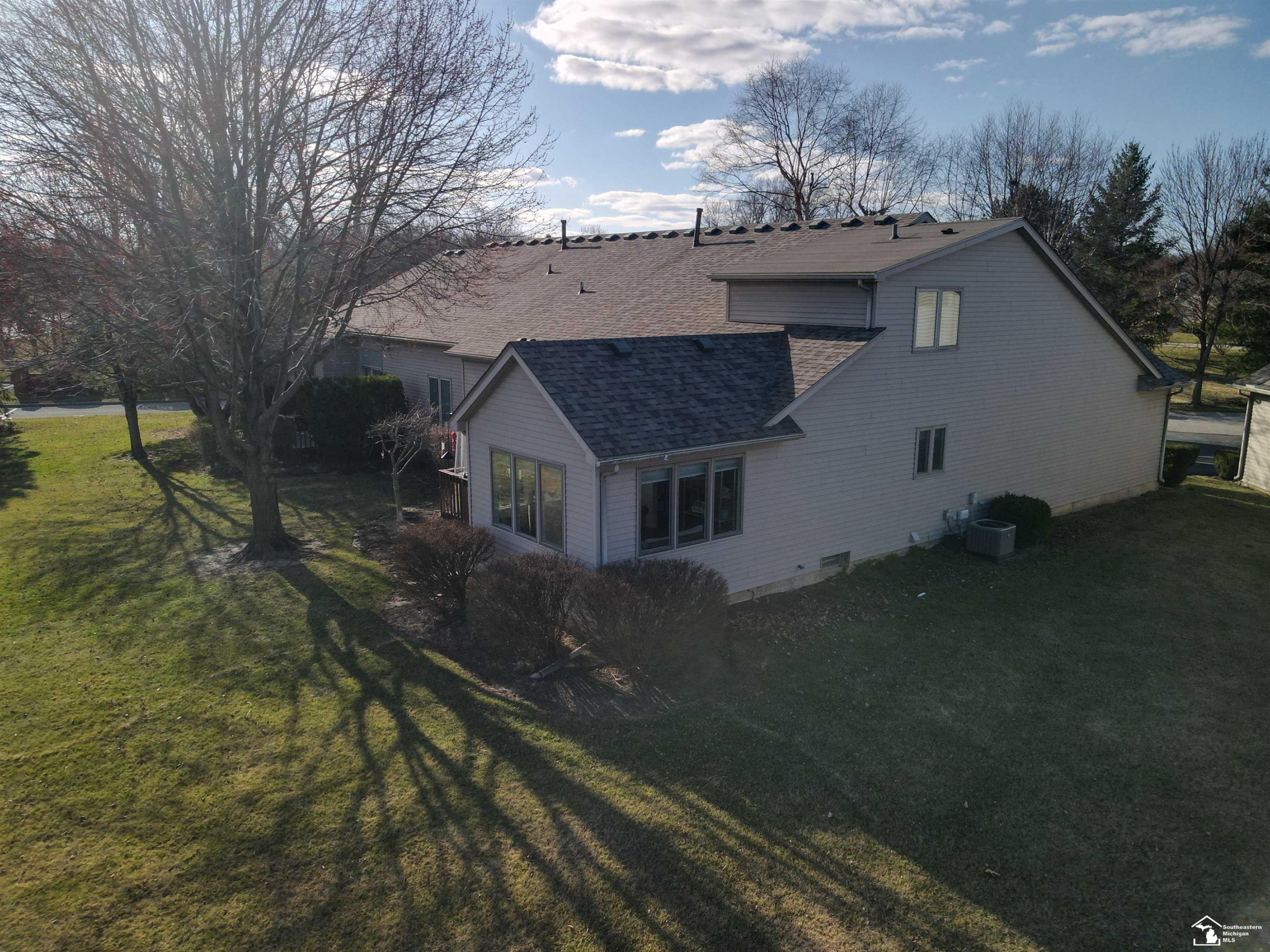 6613 Gleneagles Circle, Temperance, MI 48182 — Photo 3