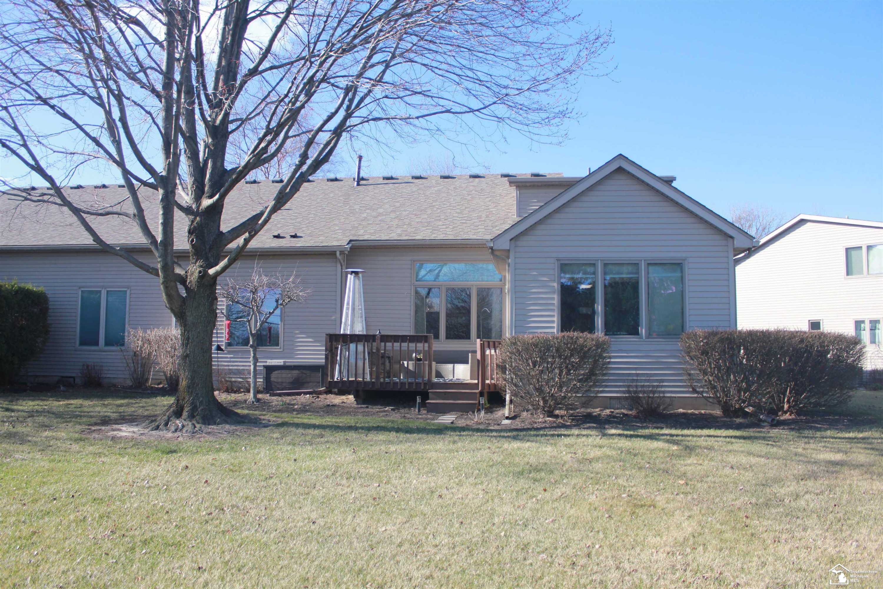 6613 Gleneagles Circle, Temperance, MI 48182 — Photo 18