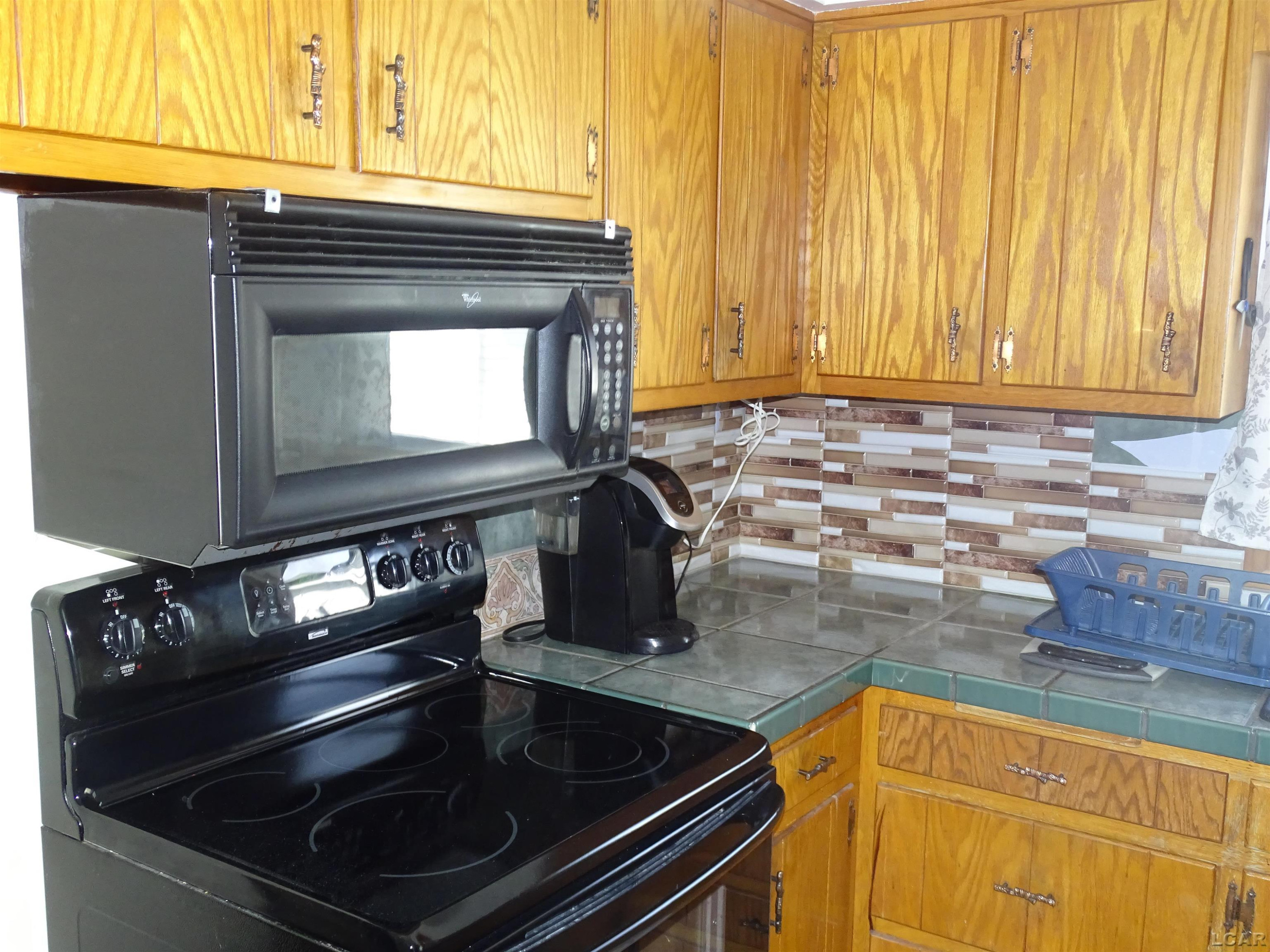 203 Veterans Avenue, Blissfield, MI 49228 — Photo 16