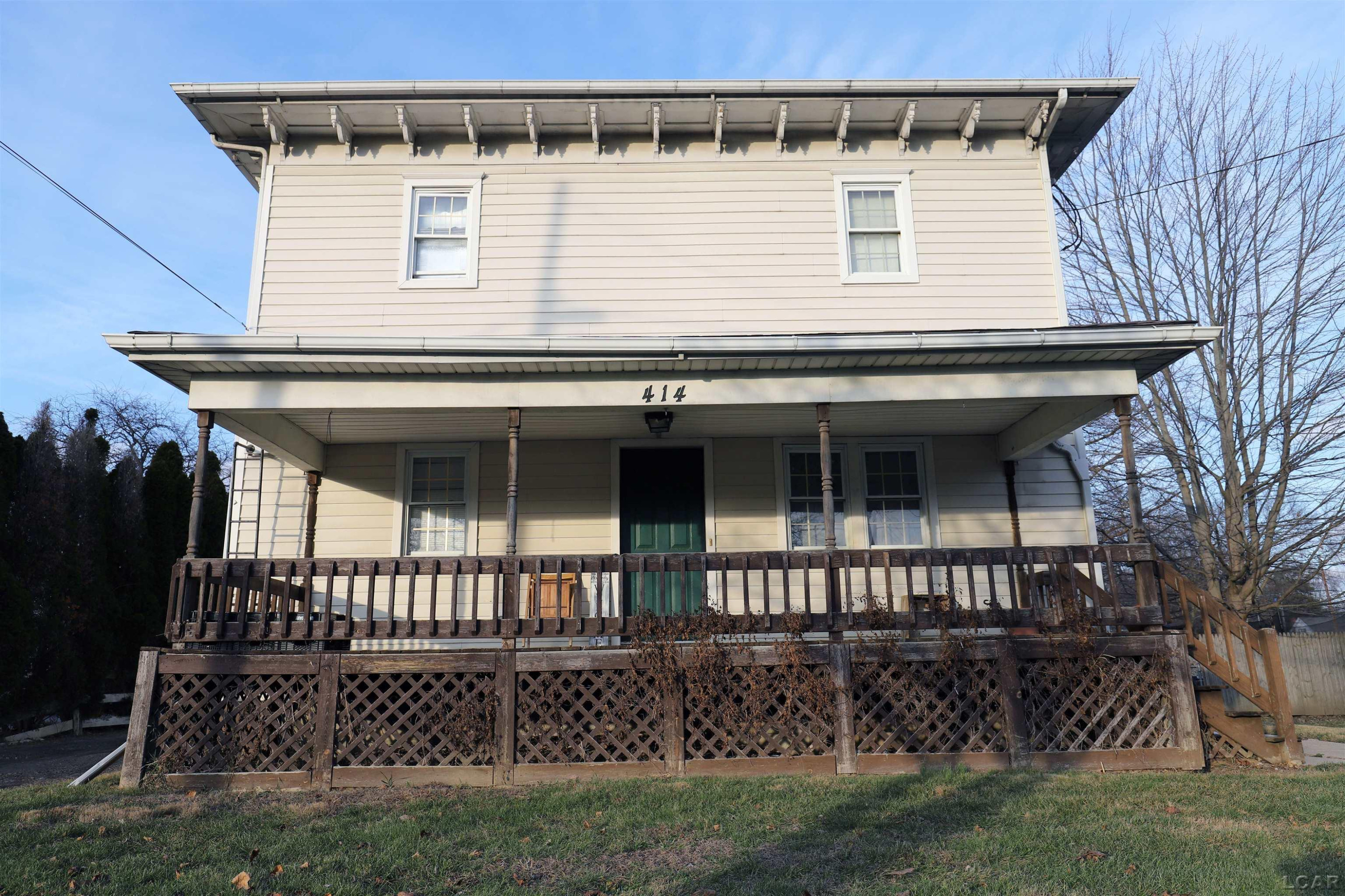 414 W Adrian Street, Blissfield, MI 49228 — front exterior
