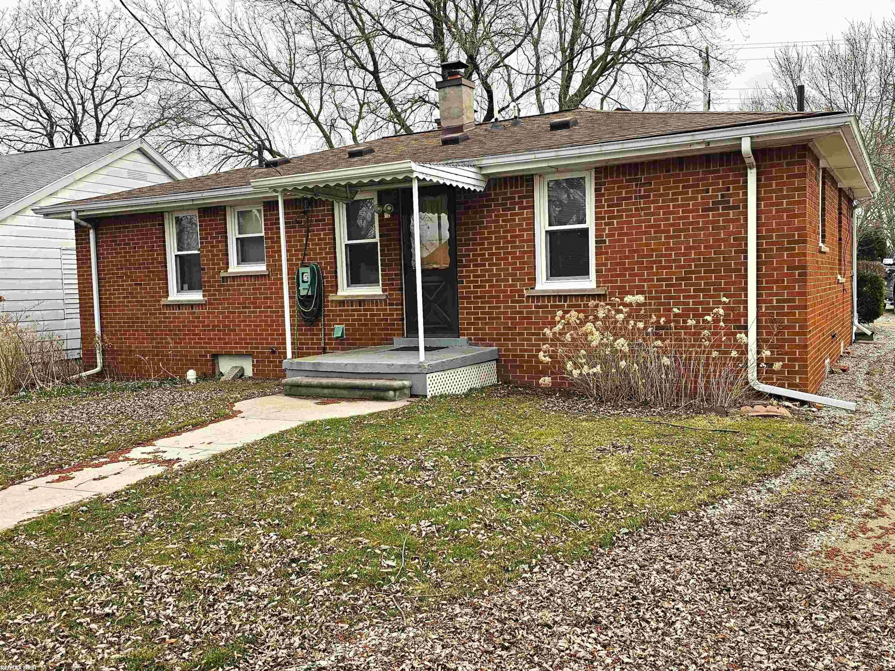 8200 S River Road, MI — Photo 10