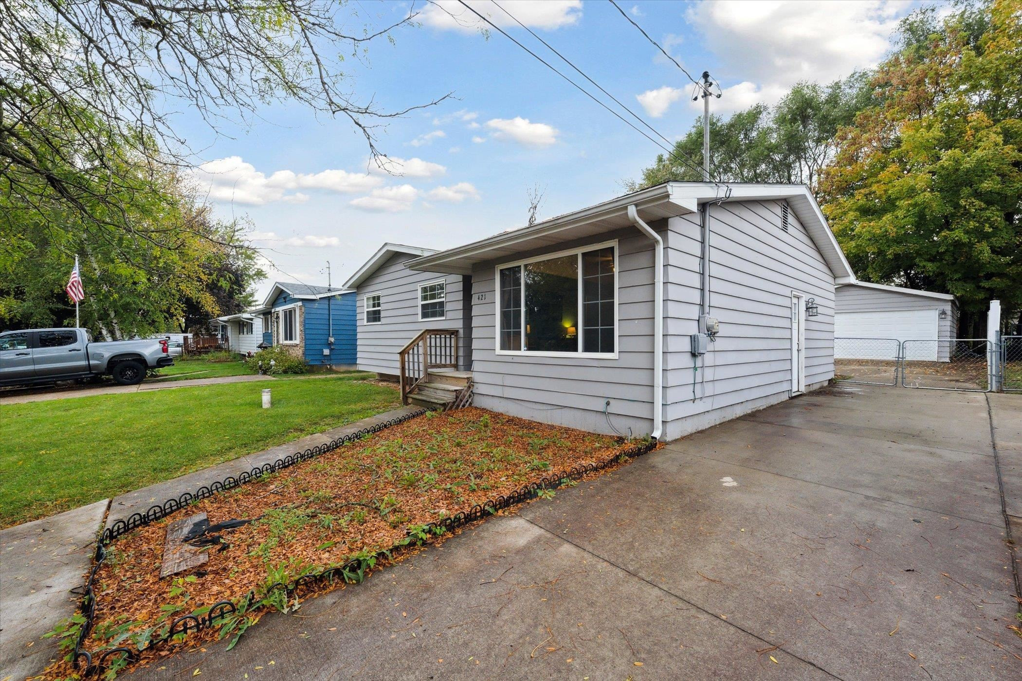 421 E Clinton Street, Vernon, MI 48476 — Photo 4
