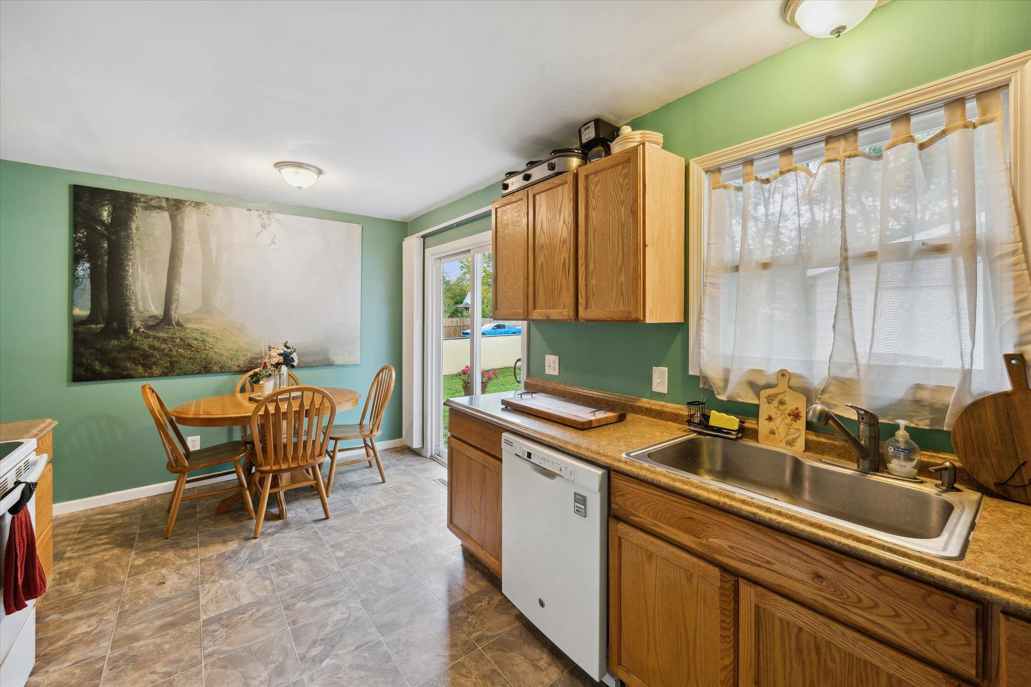 421 E Clinton Street, Vernon, MI 48476 — Photo 12