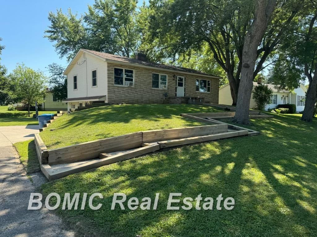 241 W Turner Street, MI 48744 — Photo 4