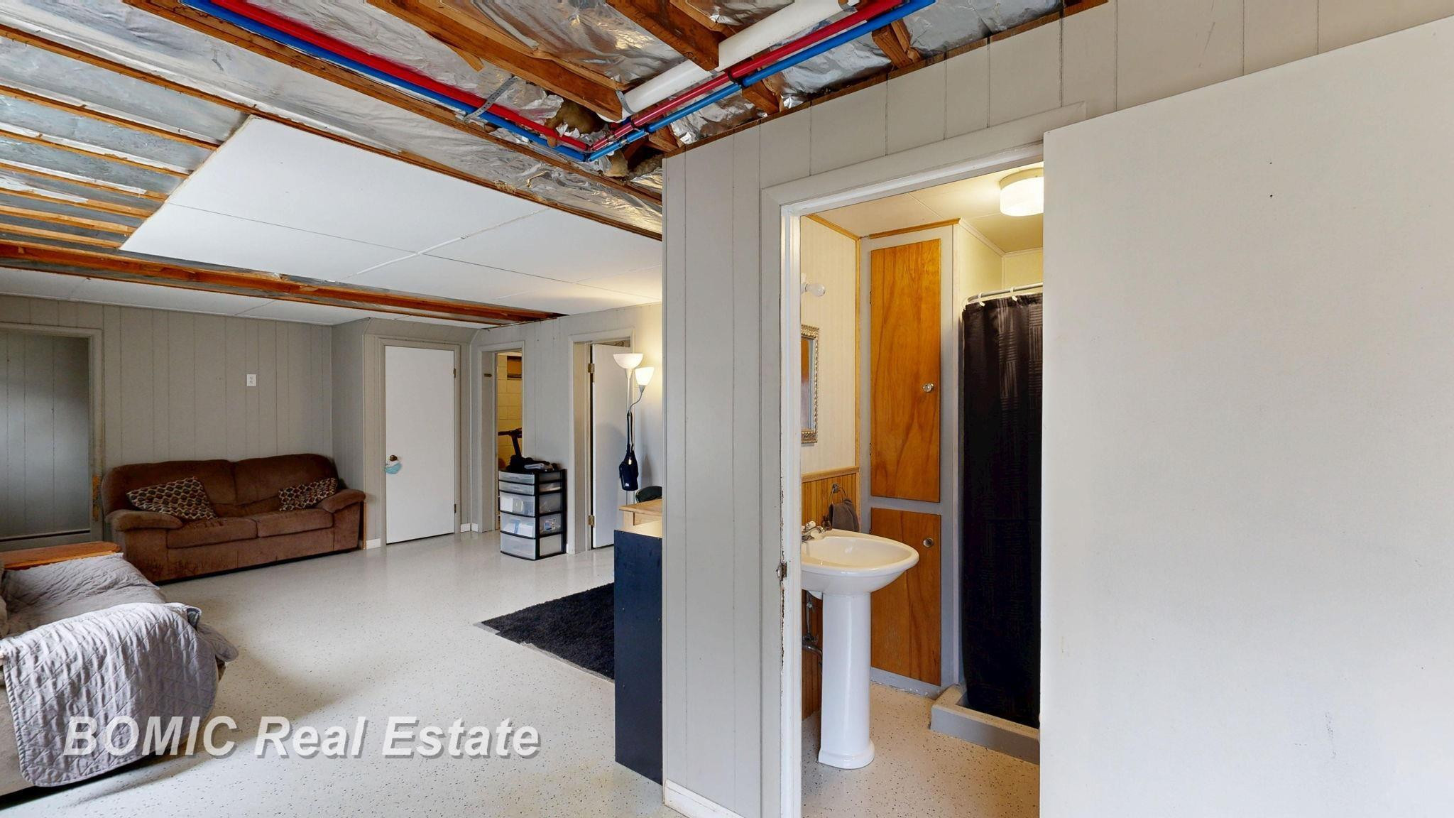 241 W Turner Street, MI 48744 — Photo 22