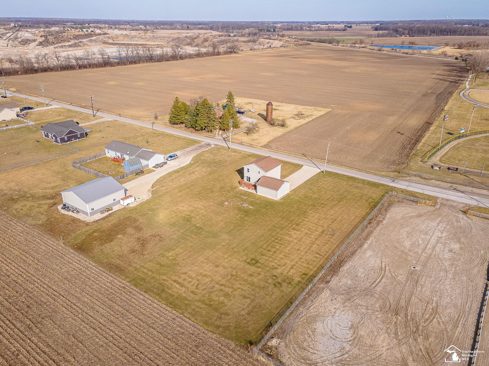 9489 Raisin Street, Maybee, MI — Photo 44