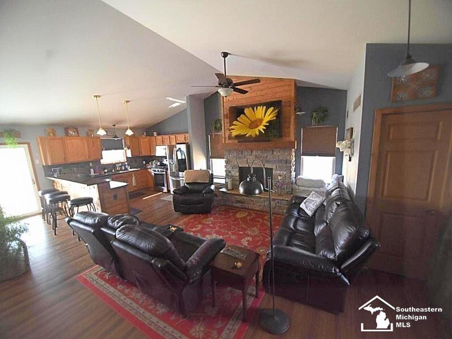 832 Falcon Drive, Dundee, MI 48131 — Photo 8