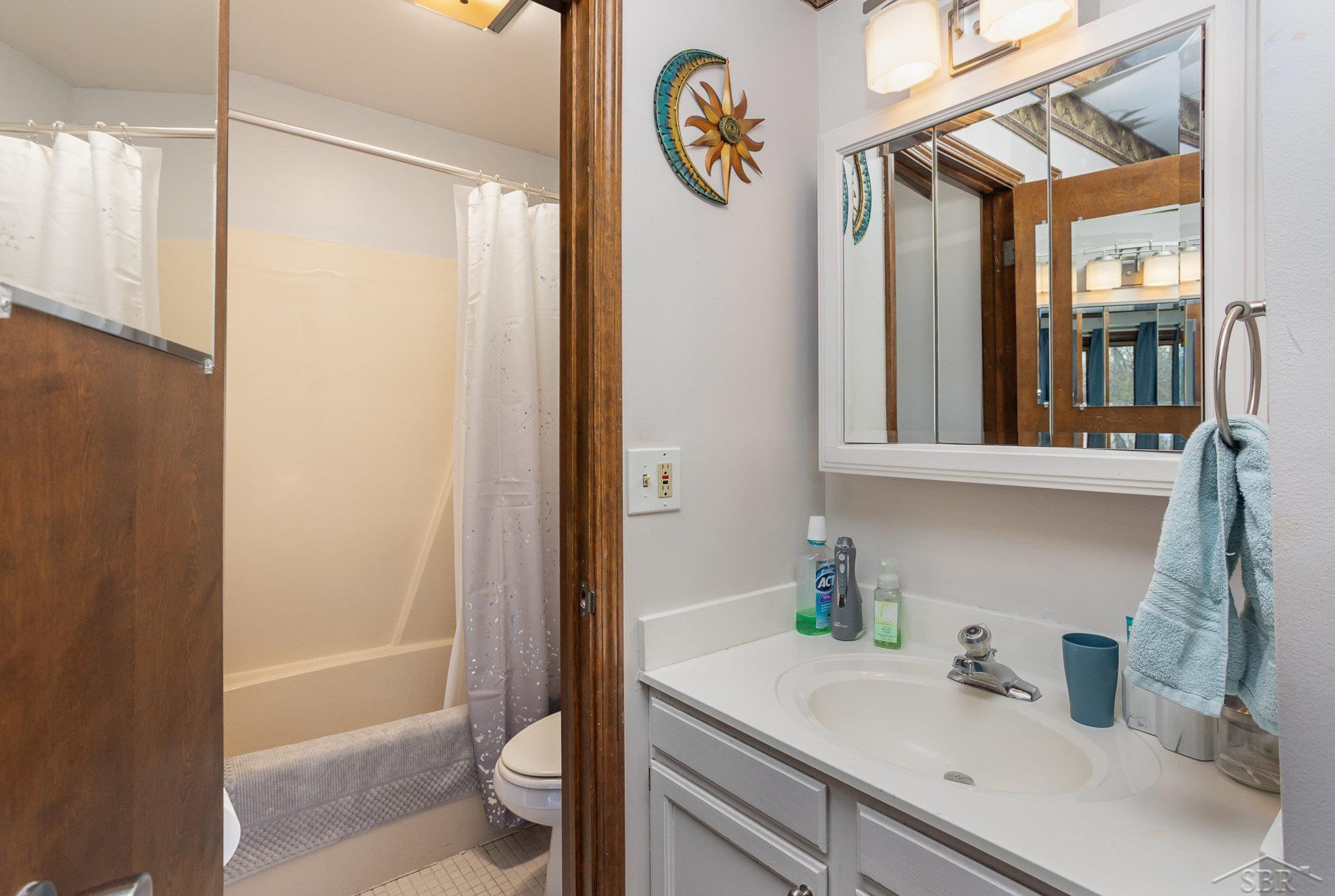 844 Fairlane Court Court, 7, Saginaw, MI 48609 — Photo 11