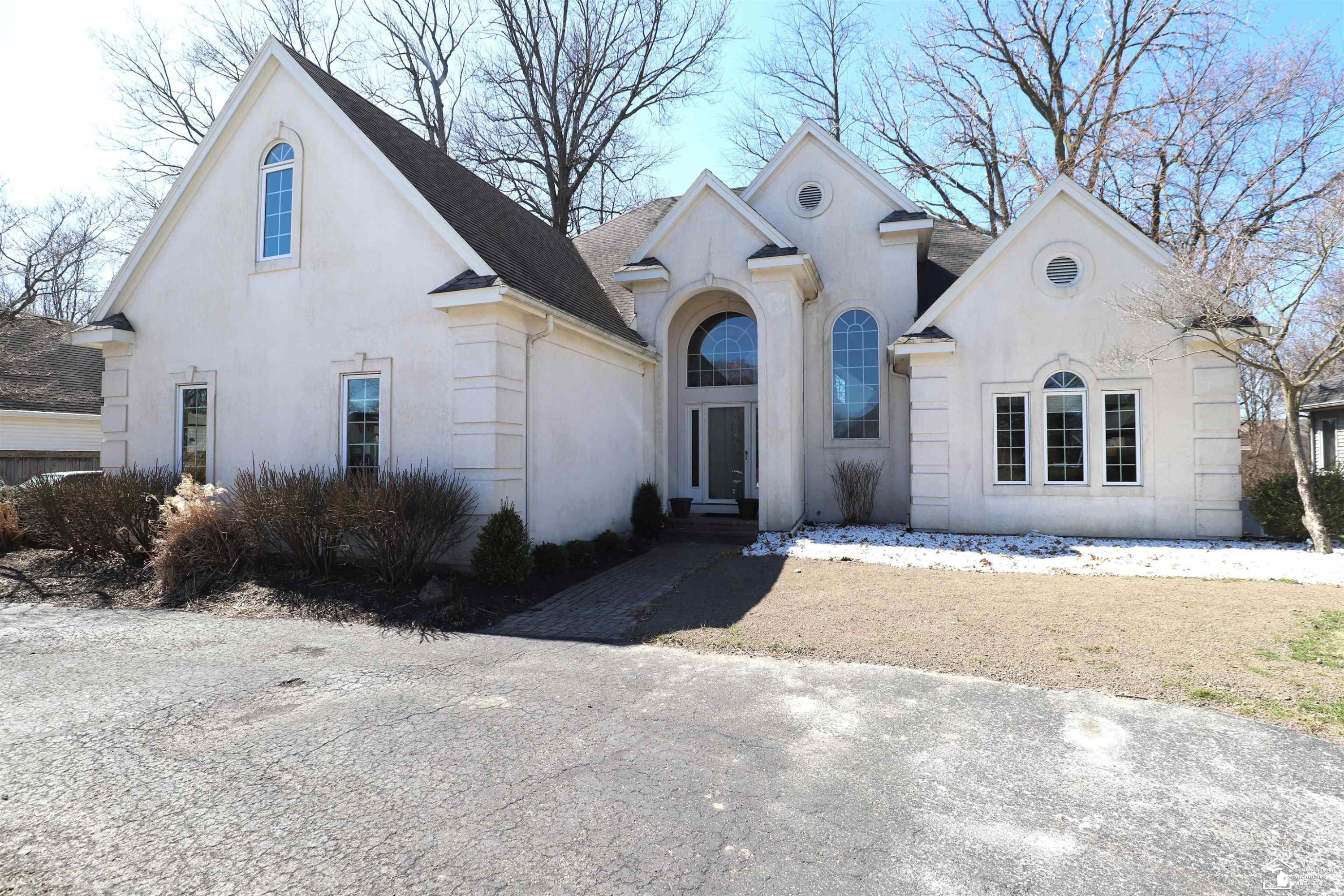 7241 Hidden Valley Drive, Lambertville, MI 48144 — front exterior