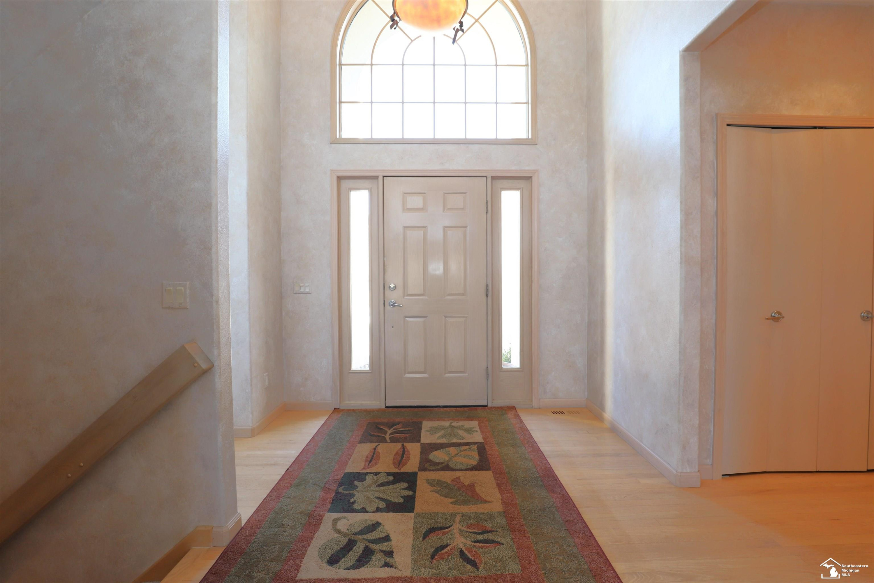 7241 Hidden Valley Drive, Lambertville, MI 48144 — Photo 2