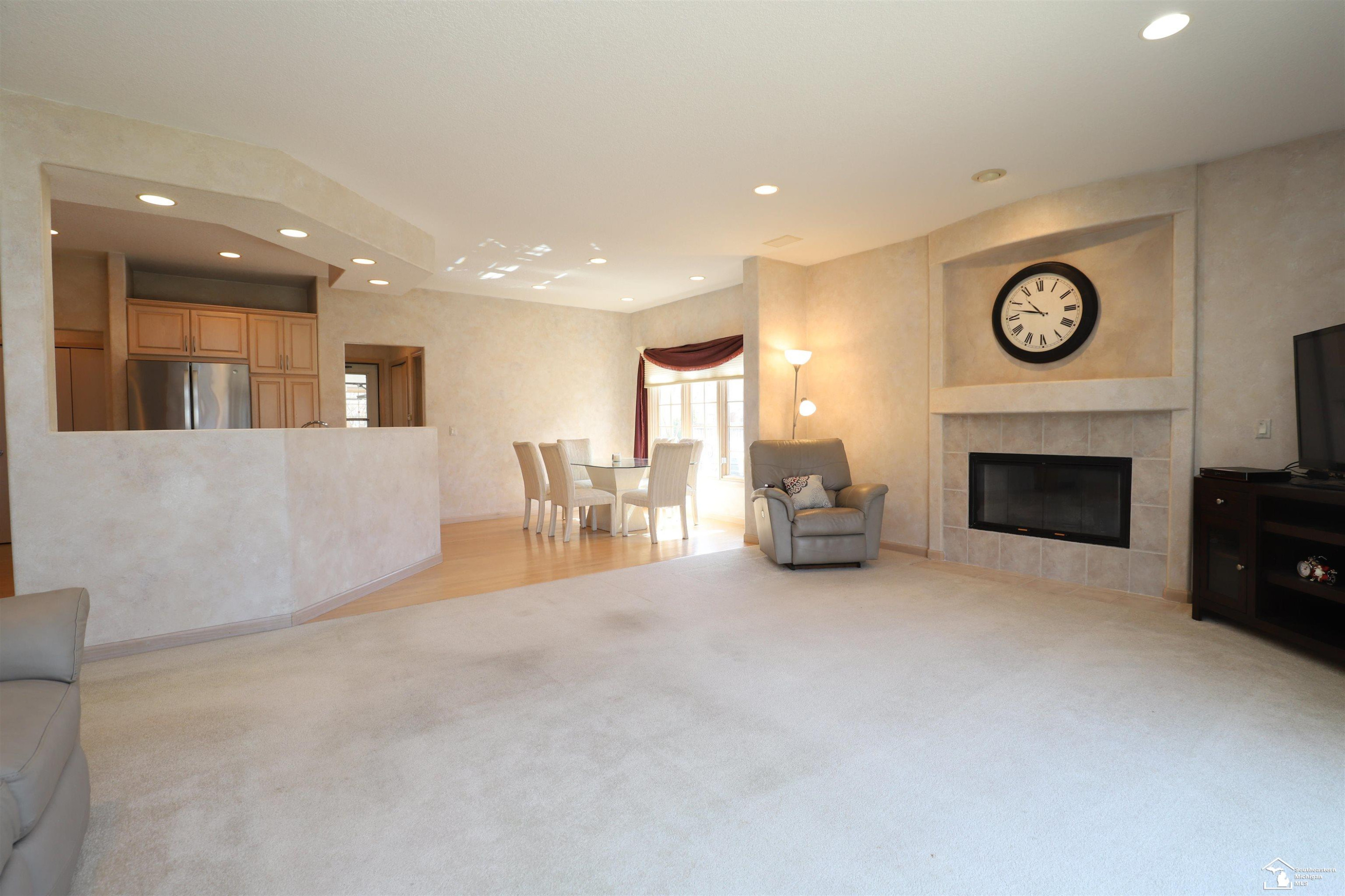 7241 Hidden Valley Drive, Lambertville, MI 48144 — Photo 10