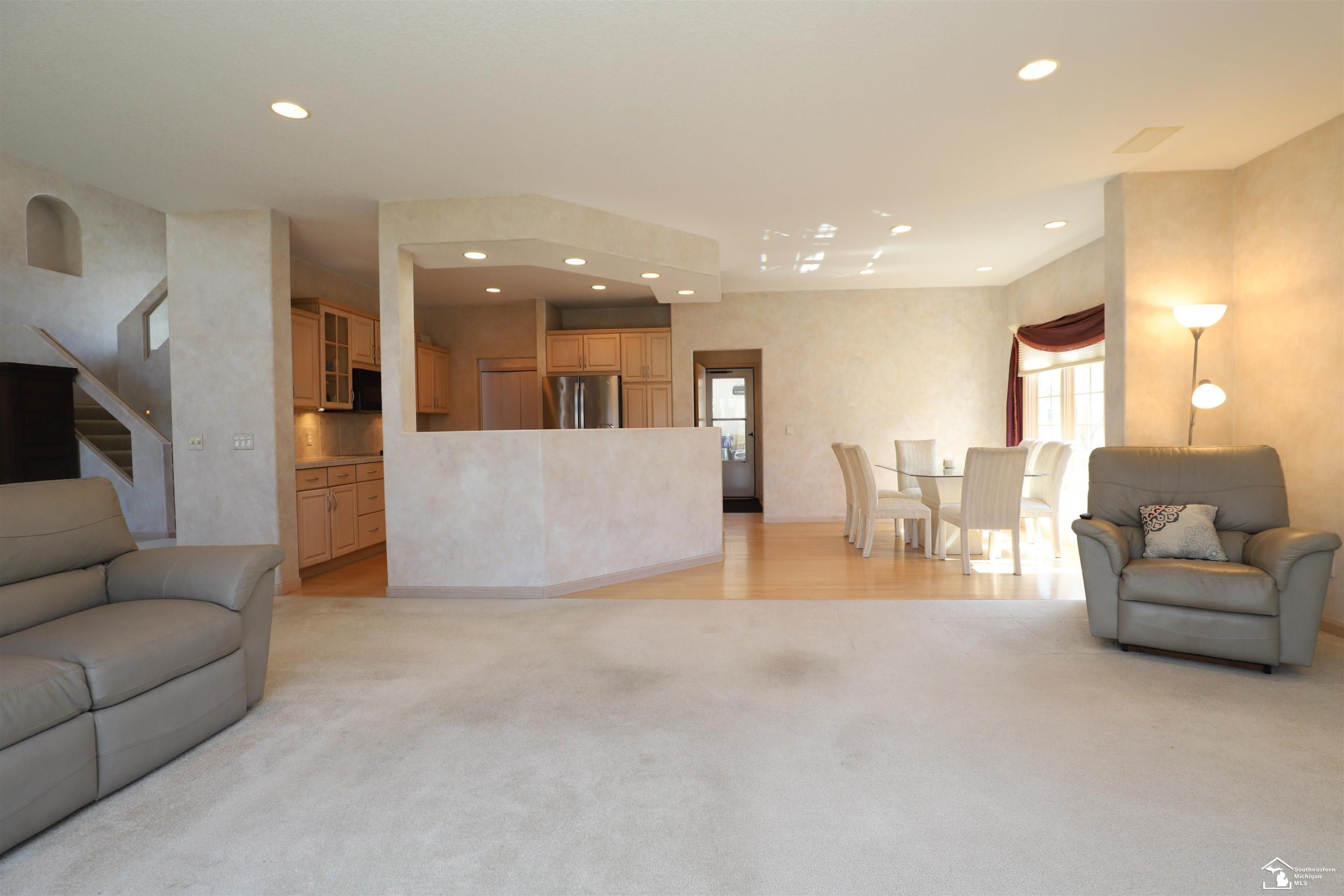 7241 Hidden Valley Drive, Lambertville, MI 48144 — Photo 14