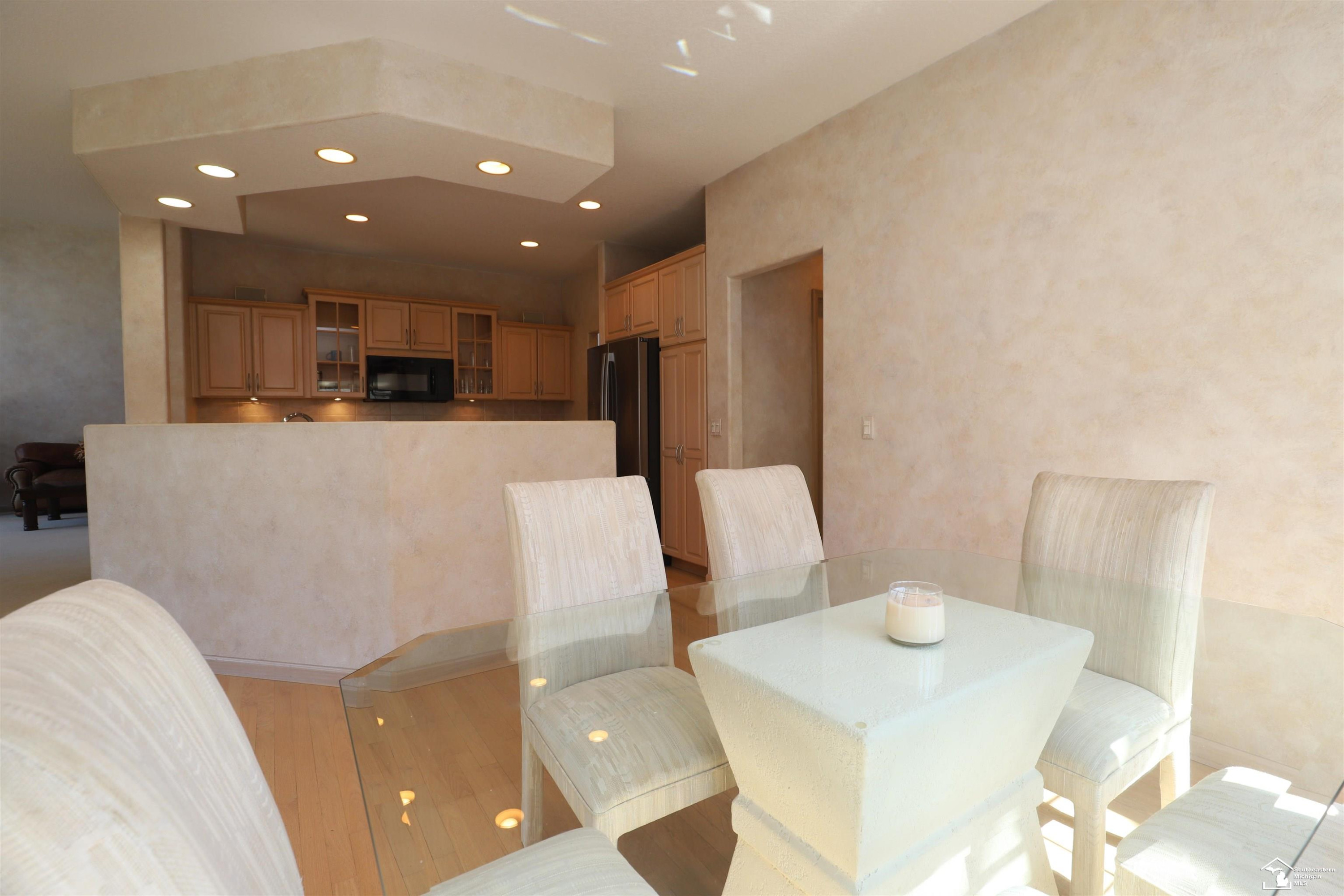 7241 Hidden Valley Drive, Lambertville, MI 48144 — Photo 16
