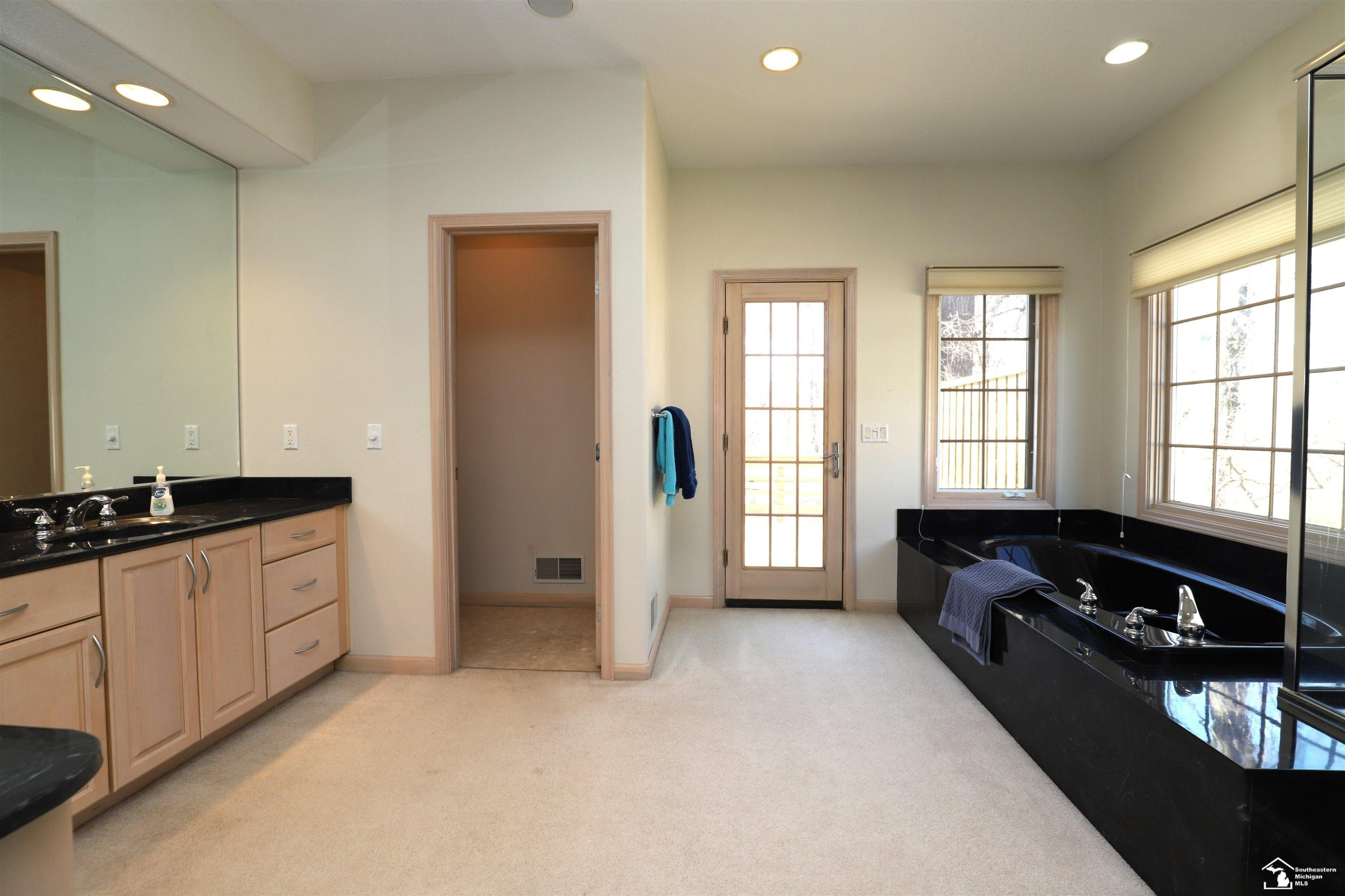 7241 Hidden Valley Drive, Lambertville, MI 48144 — Photo 25