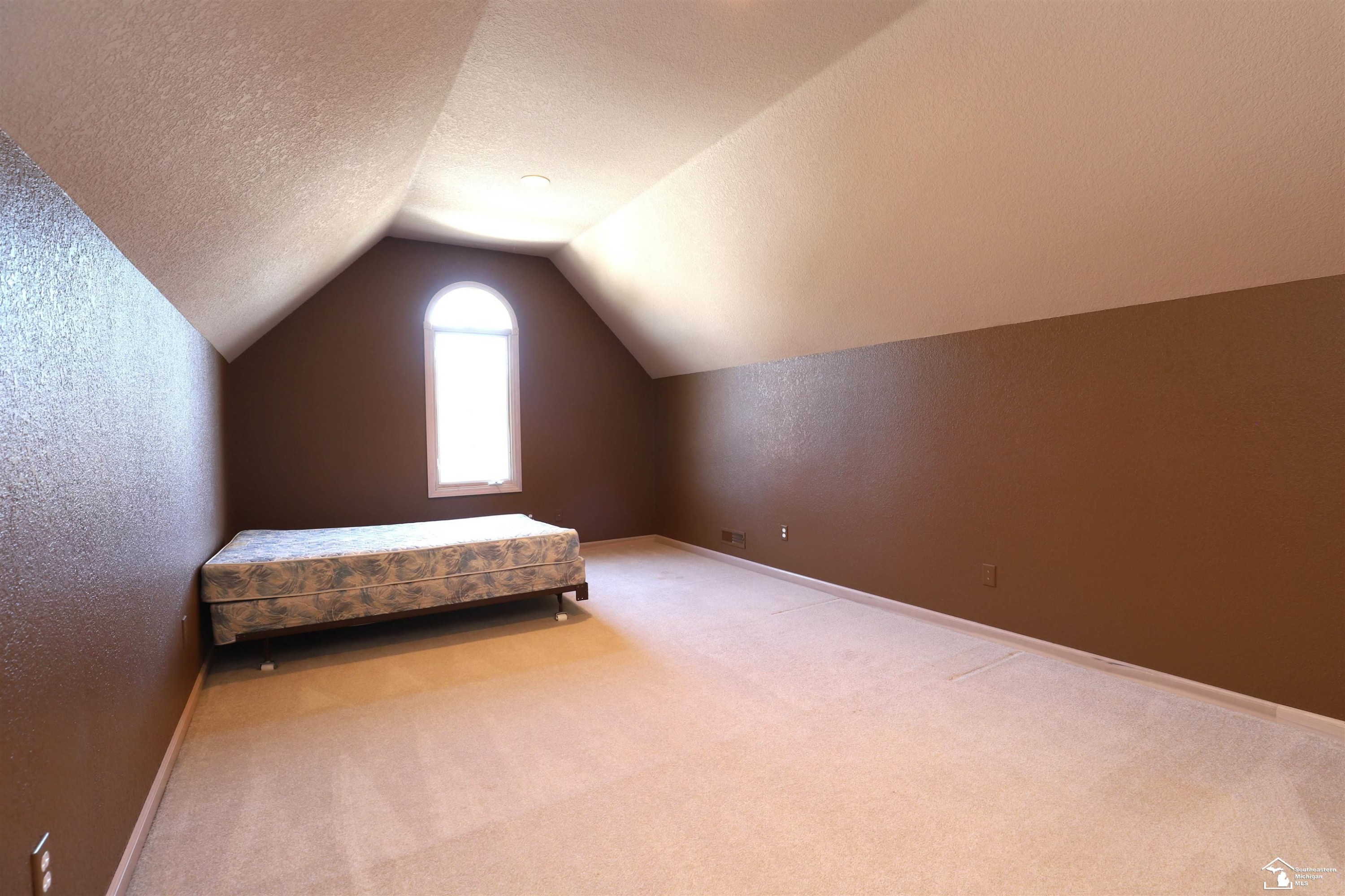7241 Hidden Valley Drive, Lambertville, MI 48144 — Photo 31