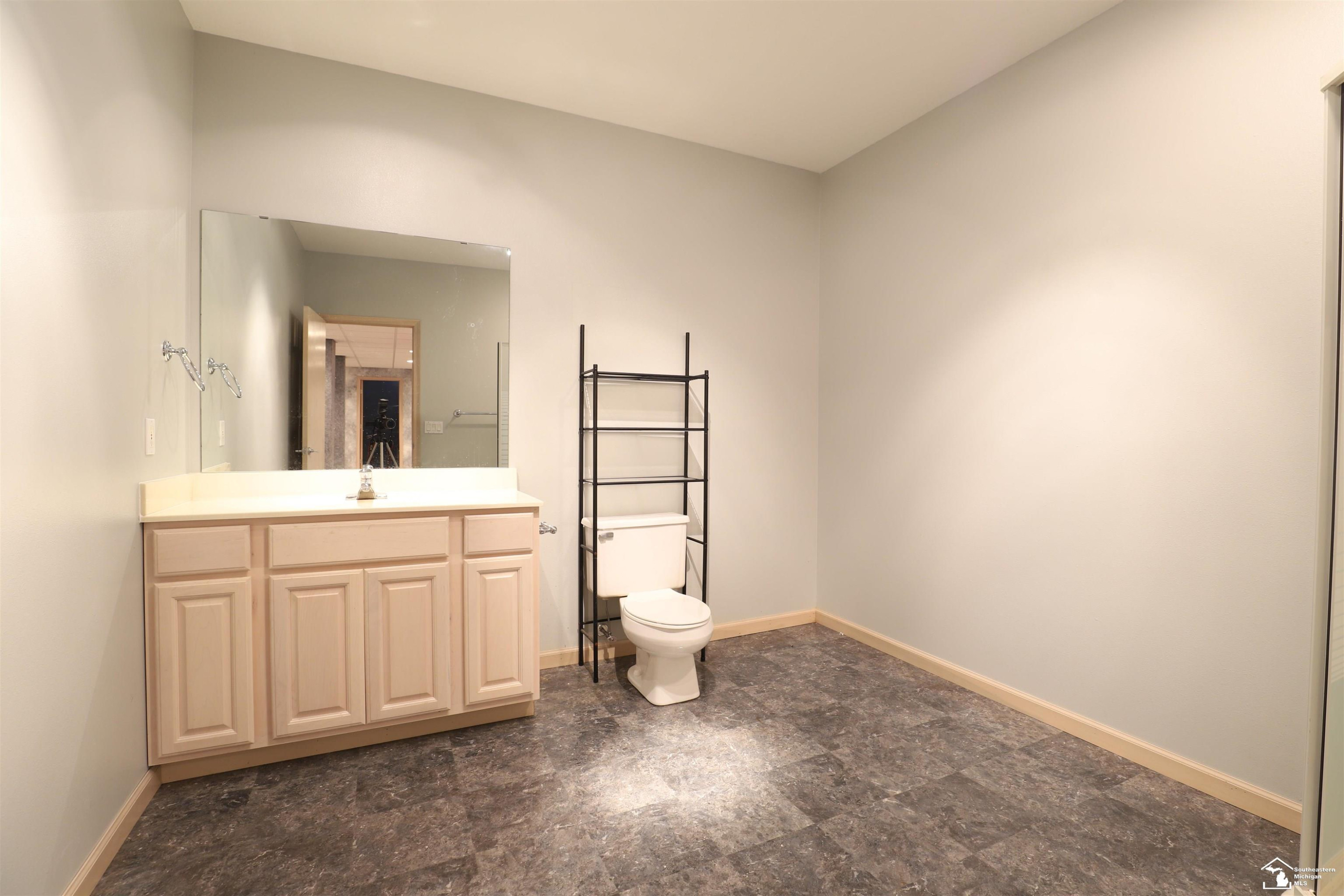 7241 Hidden Valley Drive, Lambertville, MI 48144 — Photo 45