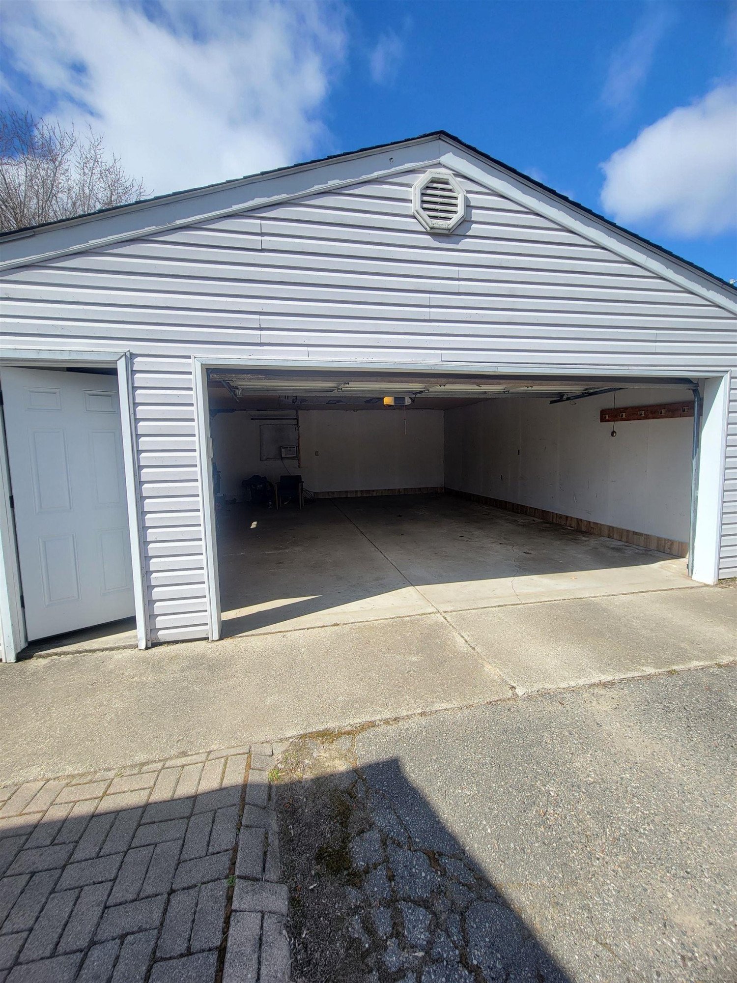 1625 KILLARNEY Court, Wolverine Lake, MI 48390 — Photo 31