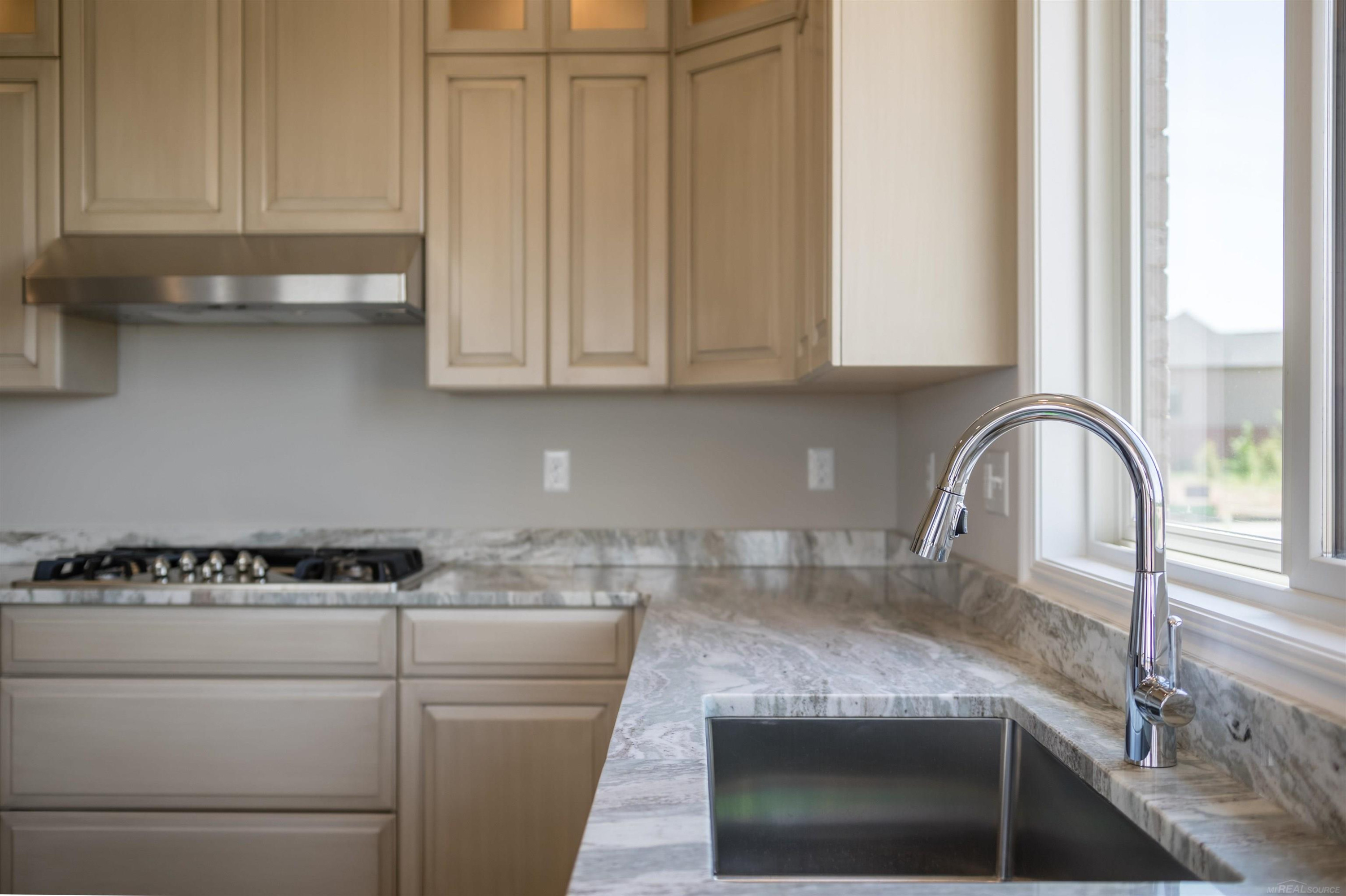 7499 Mulberry Drive, MI 48095 — Photo 13