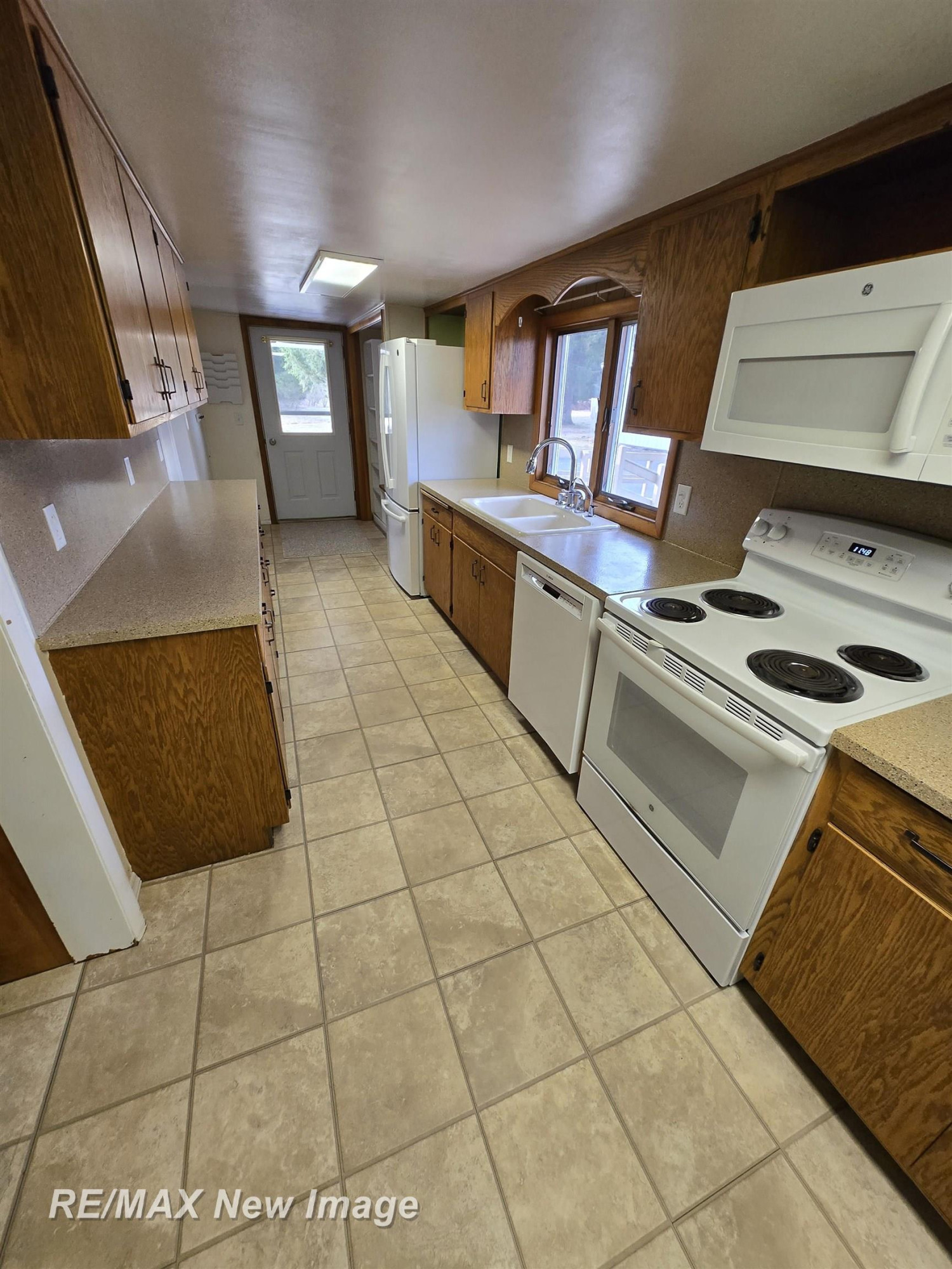 8656 S Raucholz Road, Saint Charles, MI 48655 — Photo 6